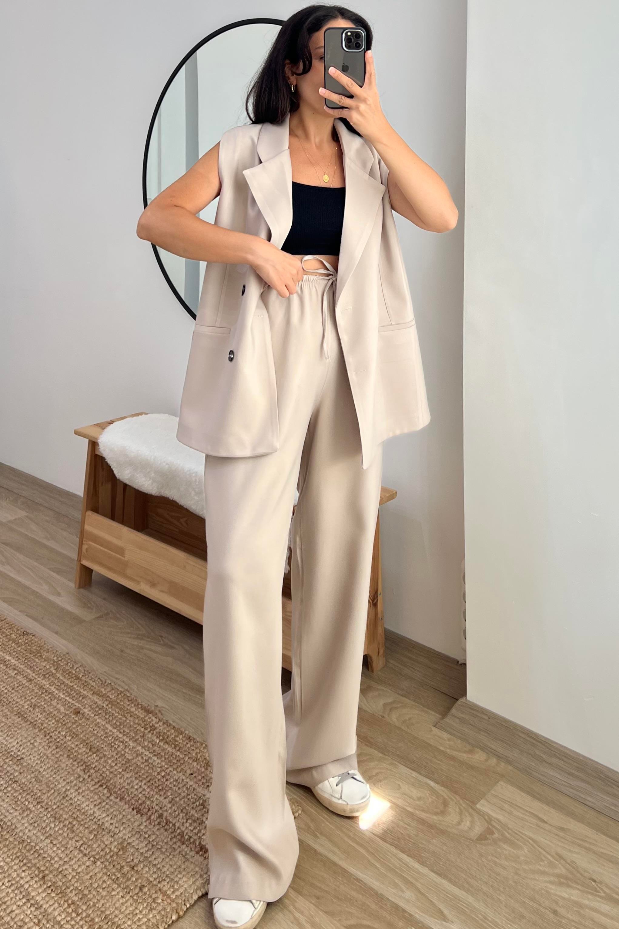 Taş Rengi Oversize Maskülen Yelek Pantolon Takım uygun fiyatlarda www.butikhola.com adresinde