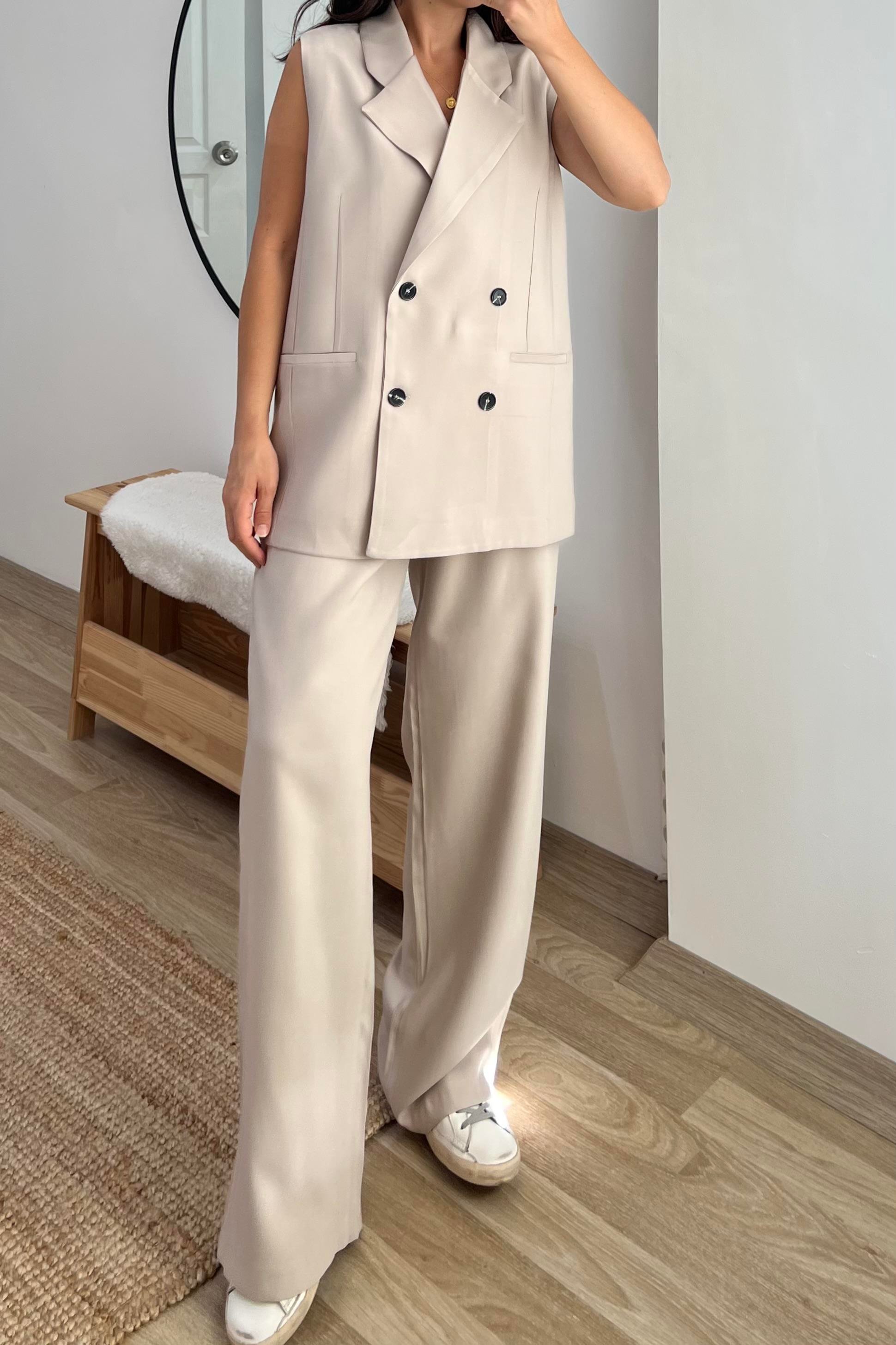 Taş Rengi Oversize Maskülen Yelek Pantolon Takım uygun fiyatlarda www.butikhola.com adresinde
