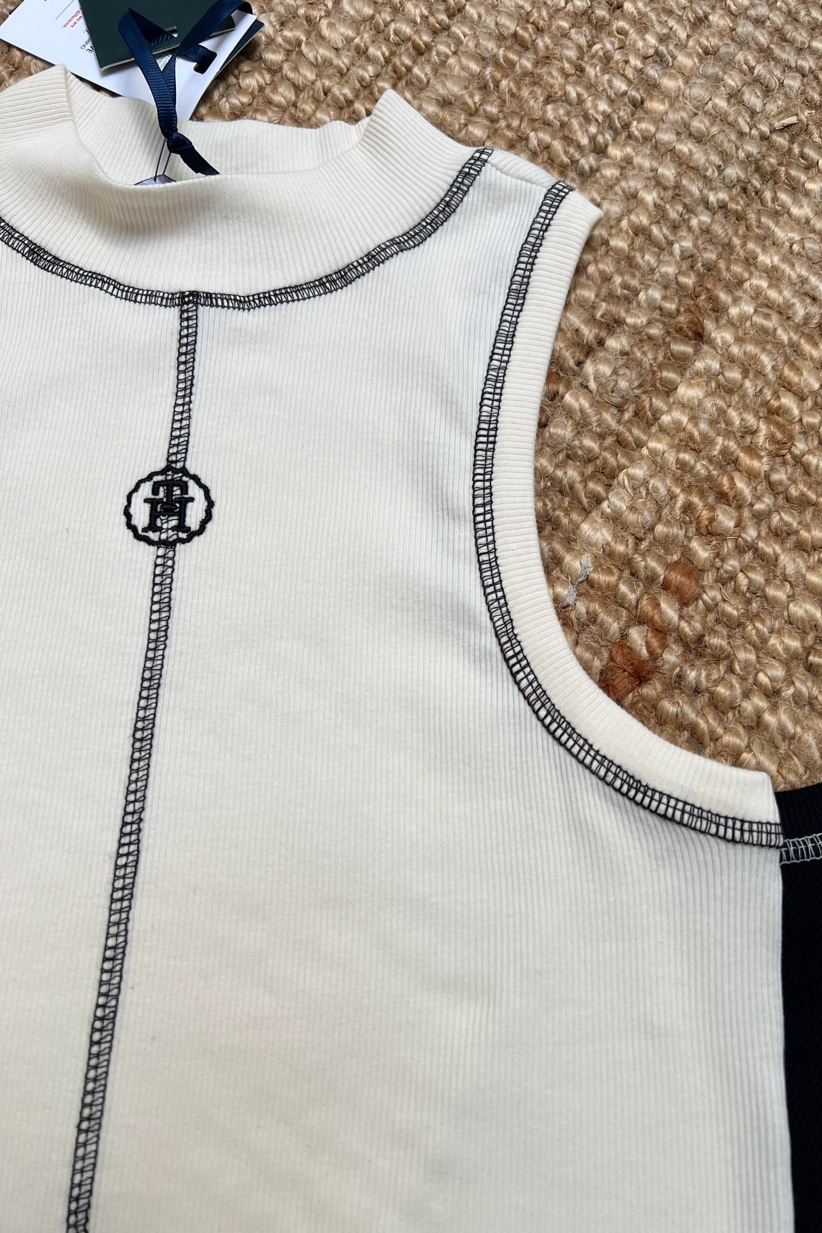 TH Ekru Logo Nakışlı Dikiş Detaylı Kolsuz Tshirt uygun fiyatlarda www.butikhola.com adresinde