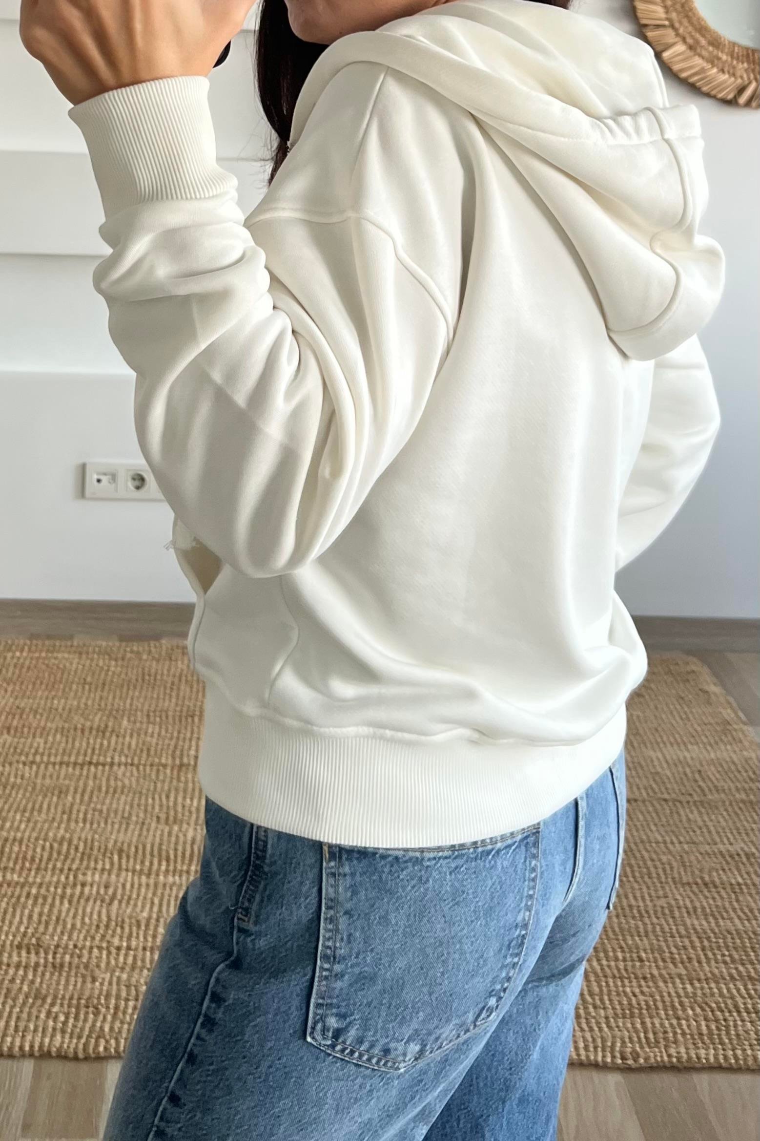 TH Ekru Logo Nakışlı Sweat Hırka uygun fiyatlarda www.butikhola.com adresinde