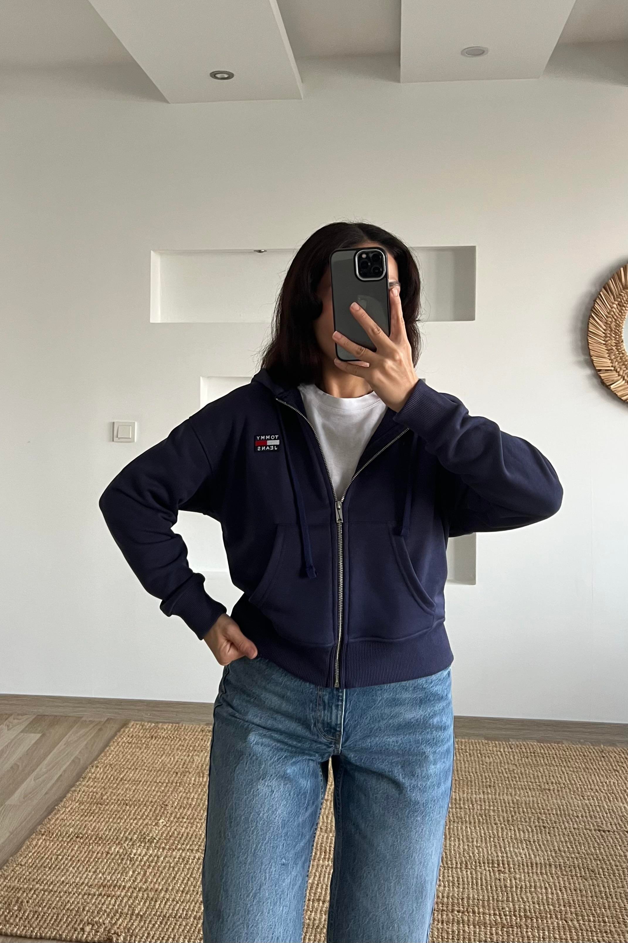 TH Lacivert Logo Nakışlı Sweat Hırka uygun fiyatlarda www.butikhola.com adresinde