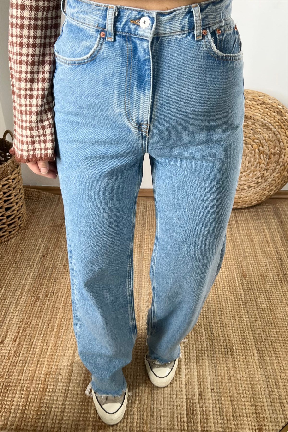 Twist Yüksek Bel Paça Detaylı Jean  uygun fiyatlarda www.butikhola.com adresinde