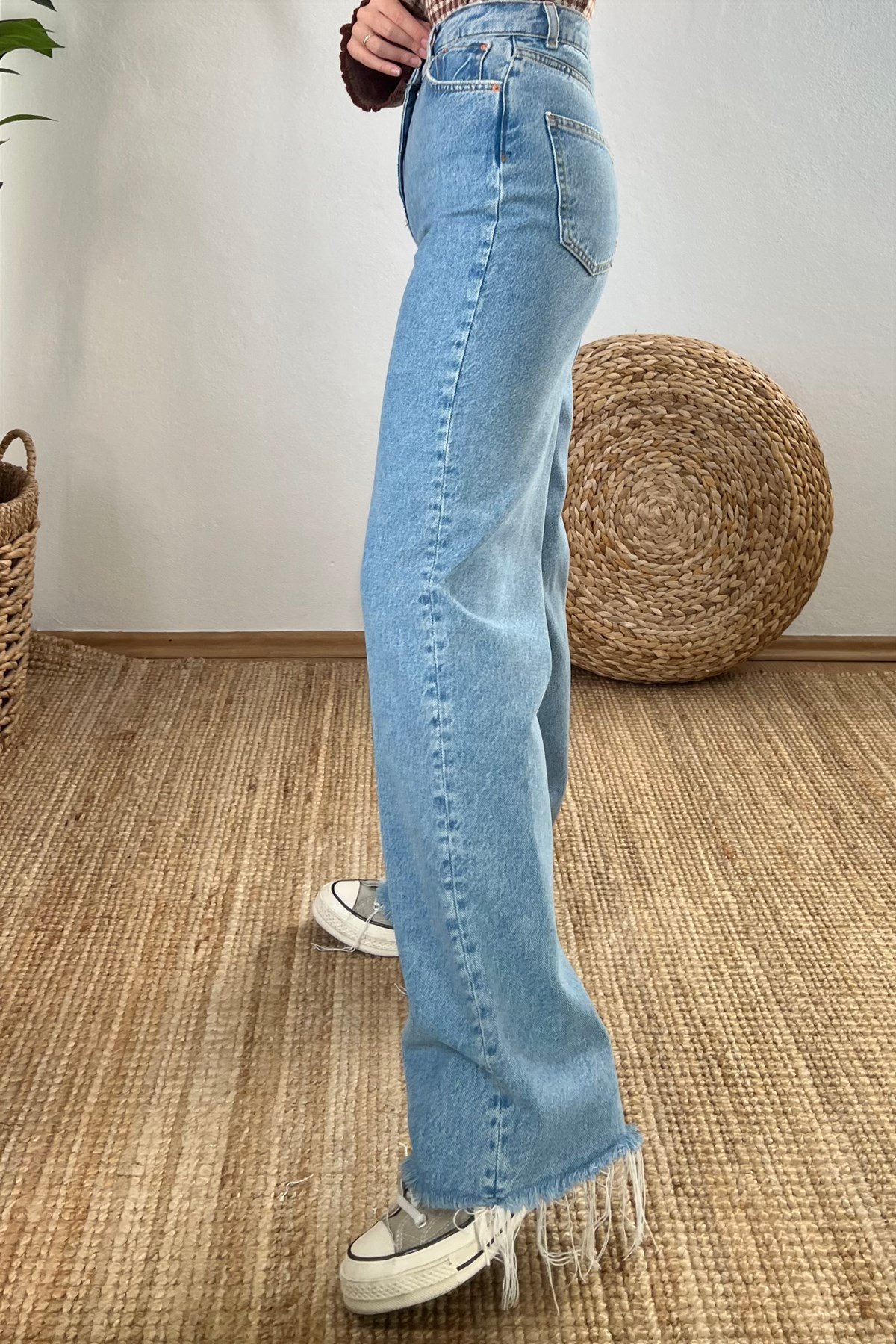 Twist Yüksek Bel Paça Detaylı Jean  uygun fiyatlarda www.butikhola.com adresinde