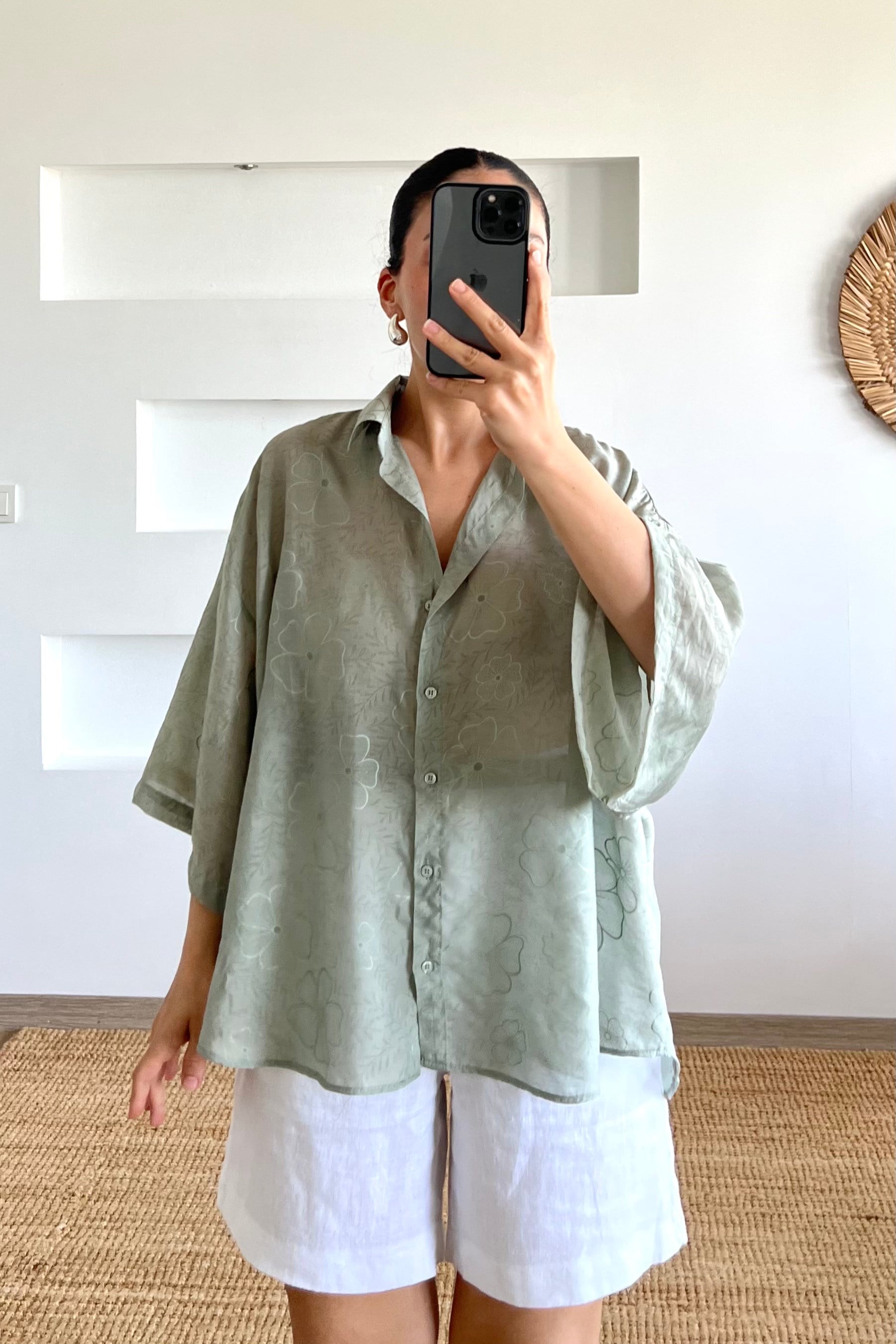 Yeşil Çiçek Desenli Oversize Gömlek uygun fiyatlarda www.butikhola.com adresinde