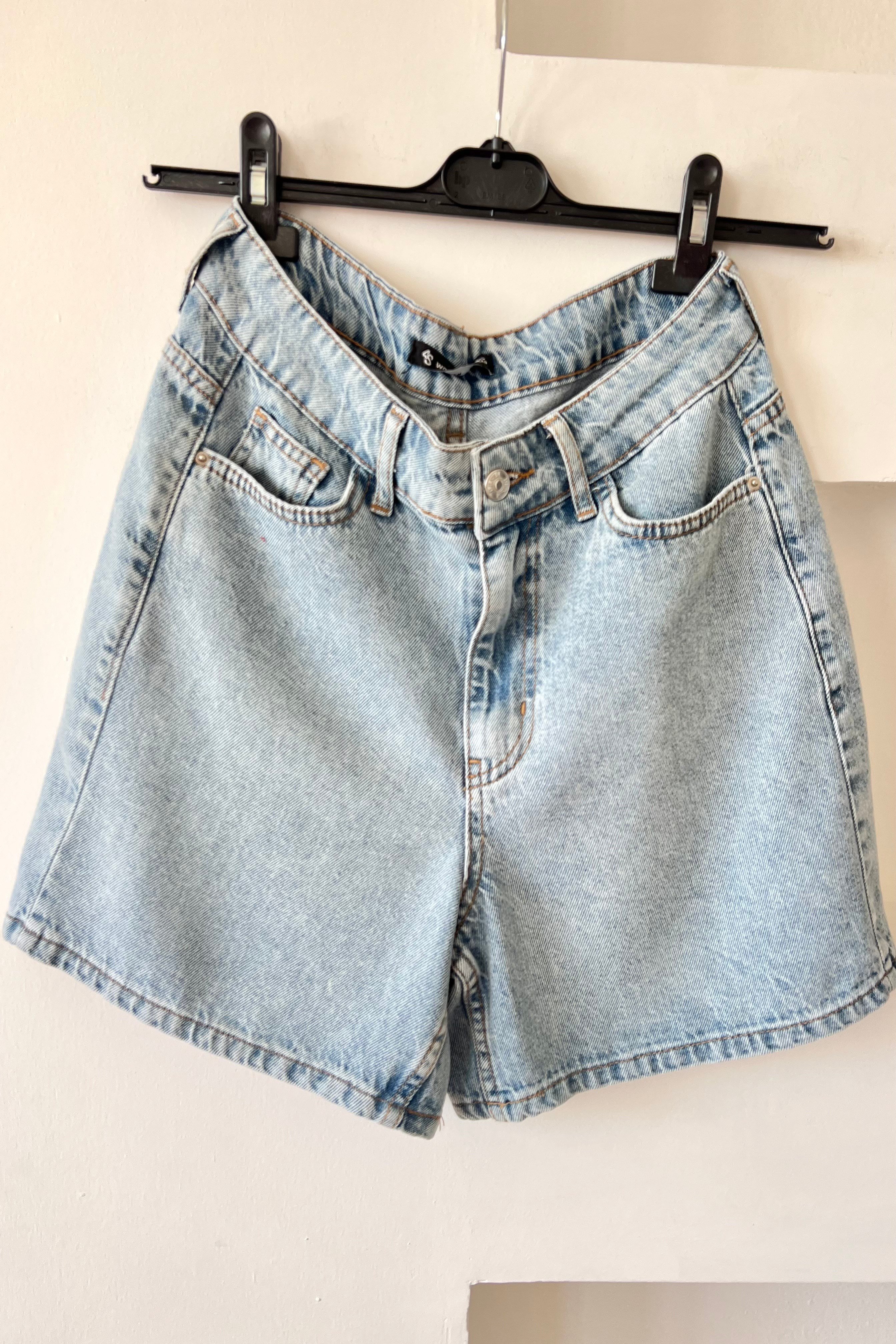 Yumuşak Dokulu Şehir Boy Jean Şort uygun fiyatlarda www.butikhola.com adresinde