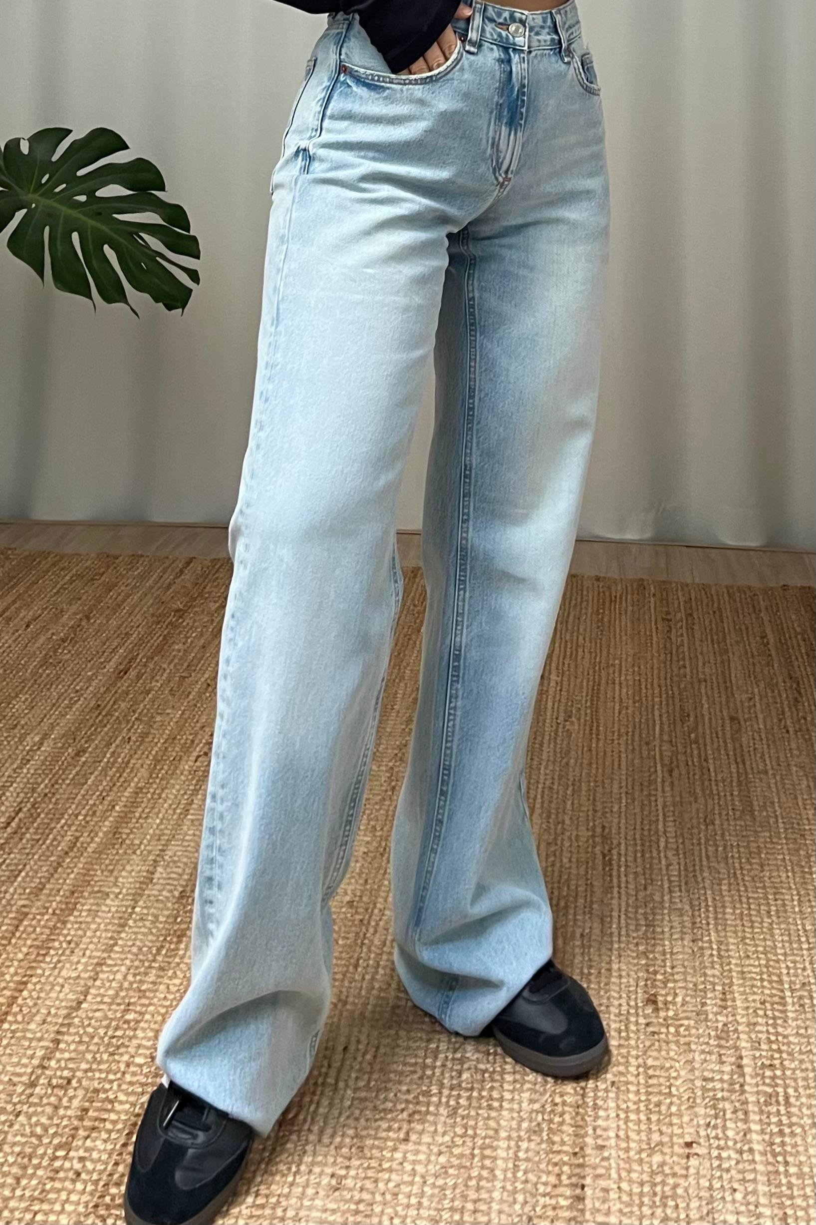 Zr Açık Mavi Yüksek Bel Wide Leg Yıkamalı Jean uygun fiyatlarda www.butikhola.com adresinde