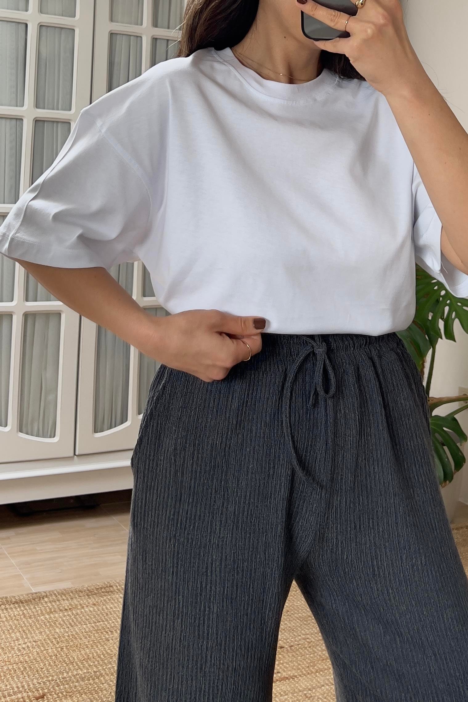Zr Beyaz Oversize Crop Tshirt uygun fiyatlarda www.butikhola.com adresinde