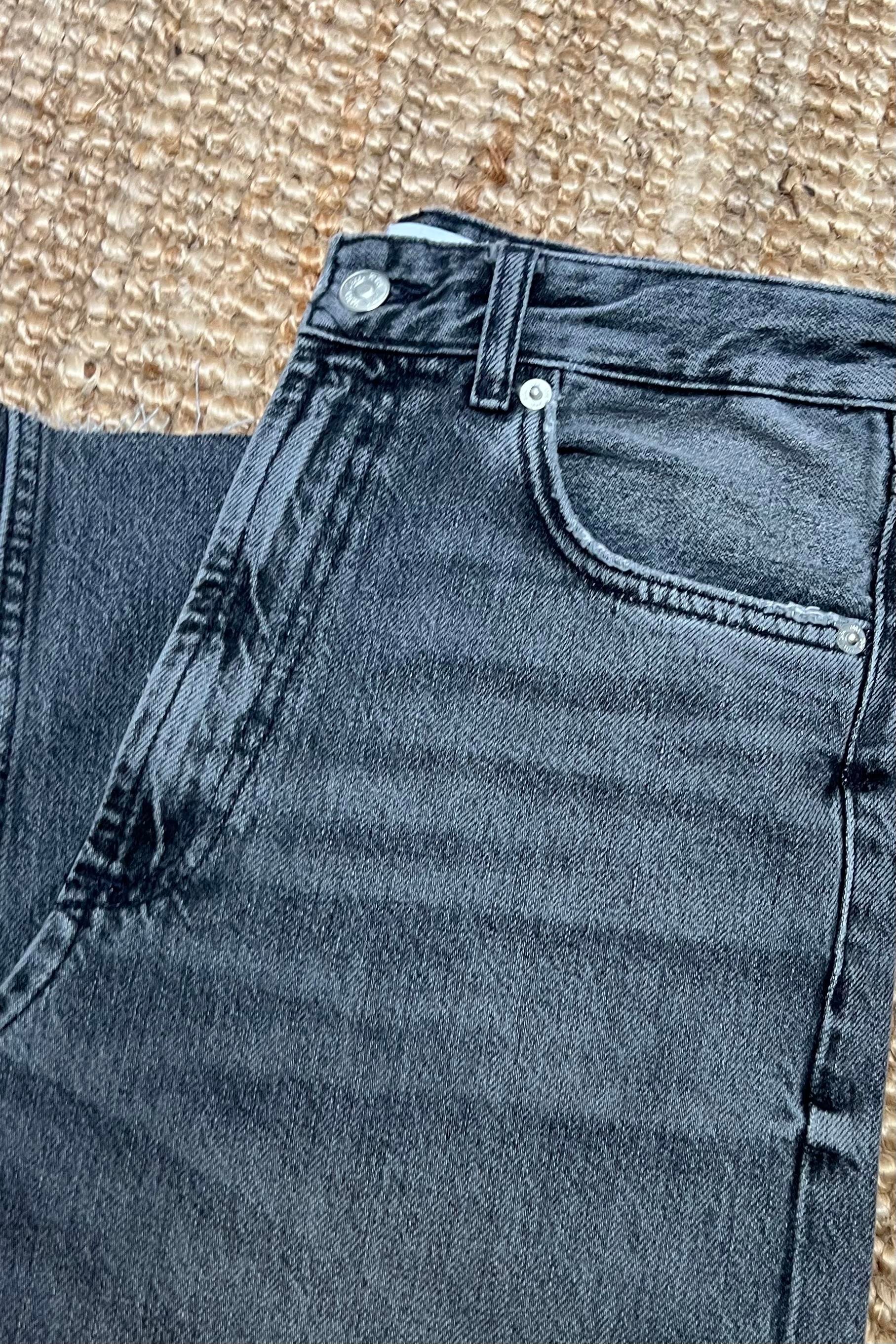 Zr Gri Yüksek Bel Wide Leg Yıkamalı Jean uygun fiyatlarda www.butikhola.com adresinde