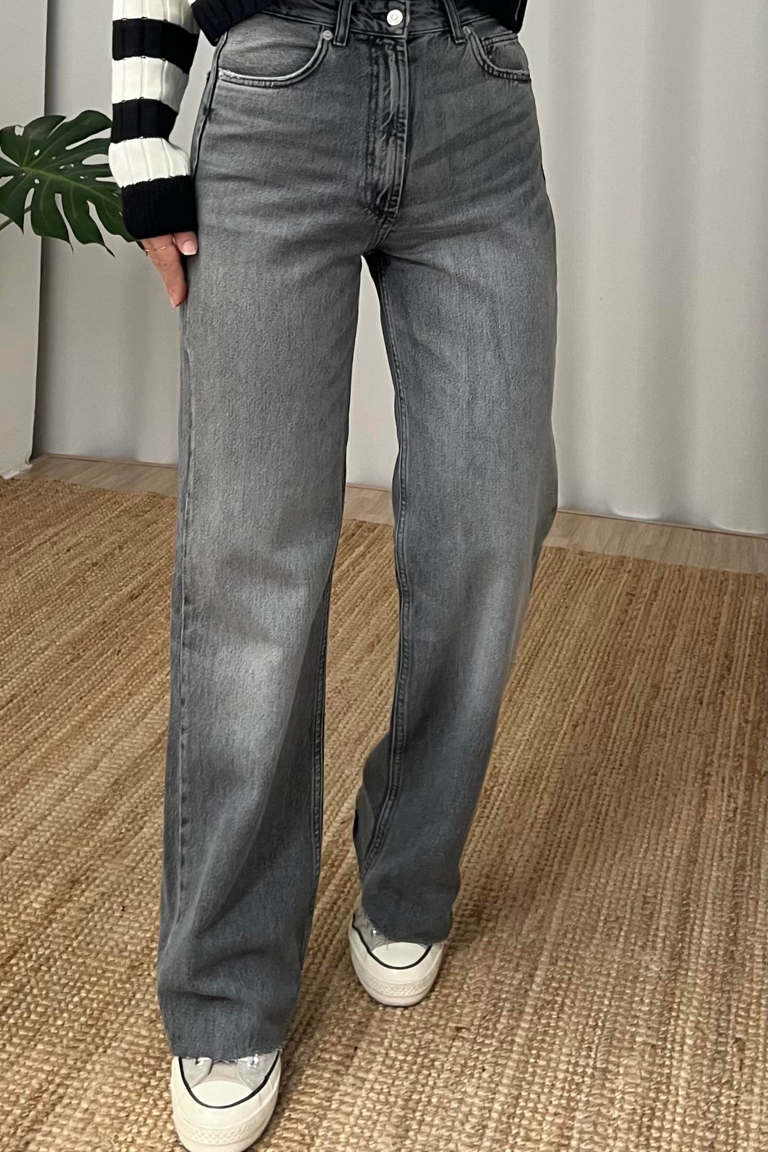 Zr Gri Yüksek Bel Wide Leg Yıkamalı Jean uygun fiyatlarda www.butikhola.com adresinde
