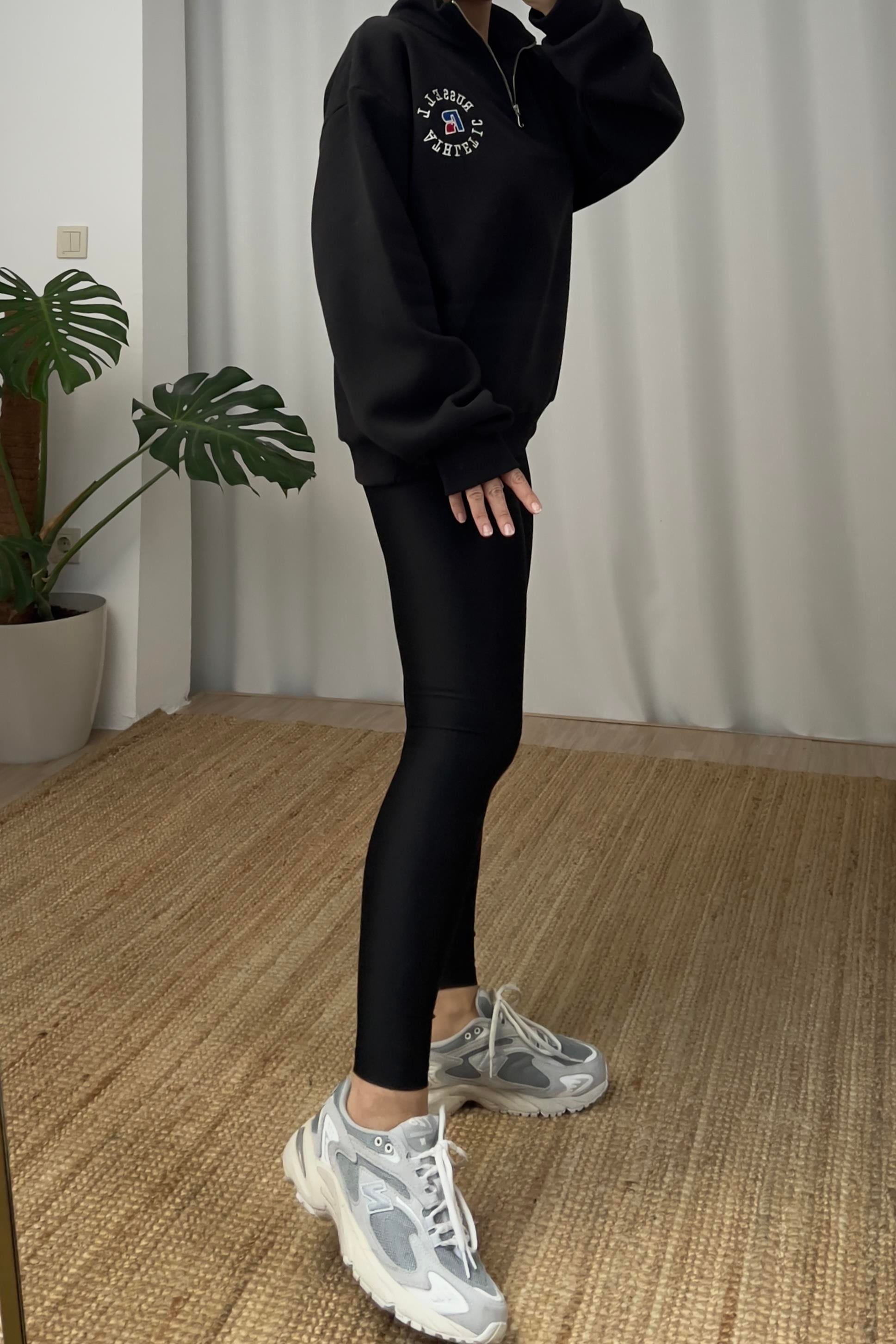 Zr Siyah Yakası Fermuarlı Oversize Sweatshirt uygun fiyatlarda www.butikhola.com adresinde