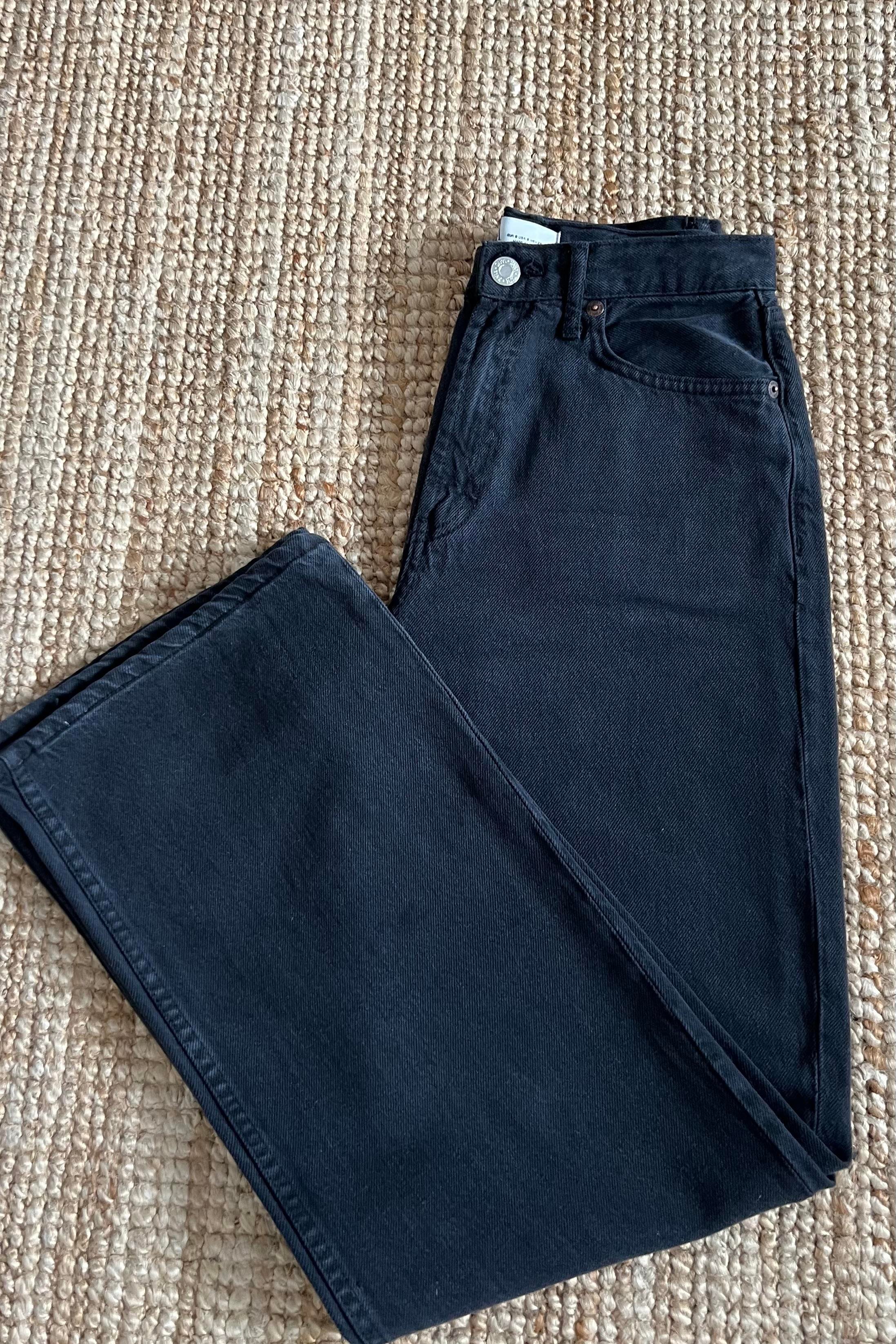 Zr Siyah Yıkamalı Wide Leg Jean uygun fiyatlarda www.butikhola.com adresinde