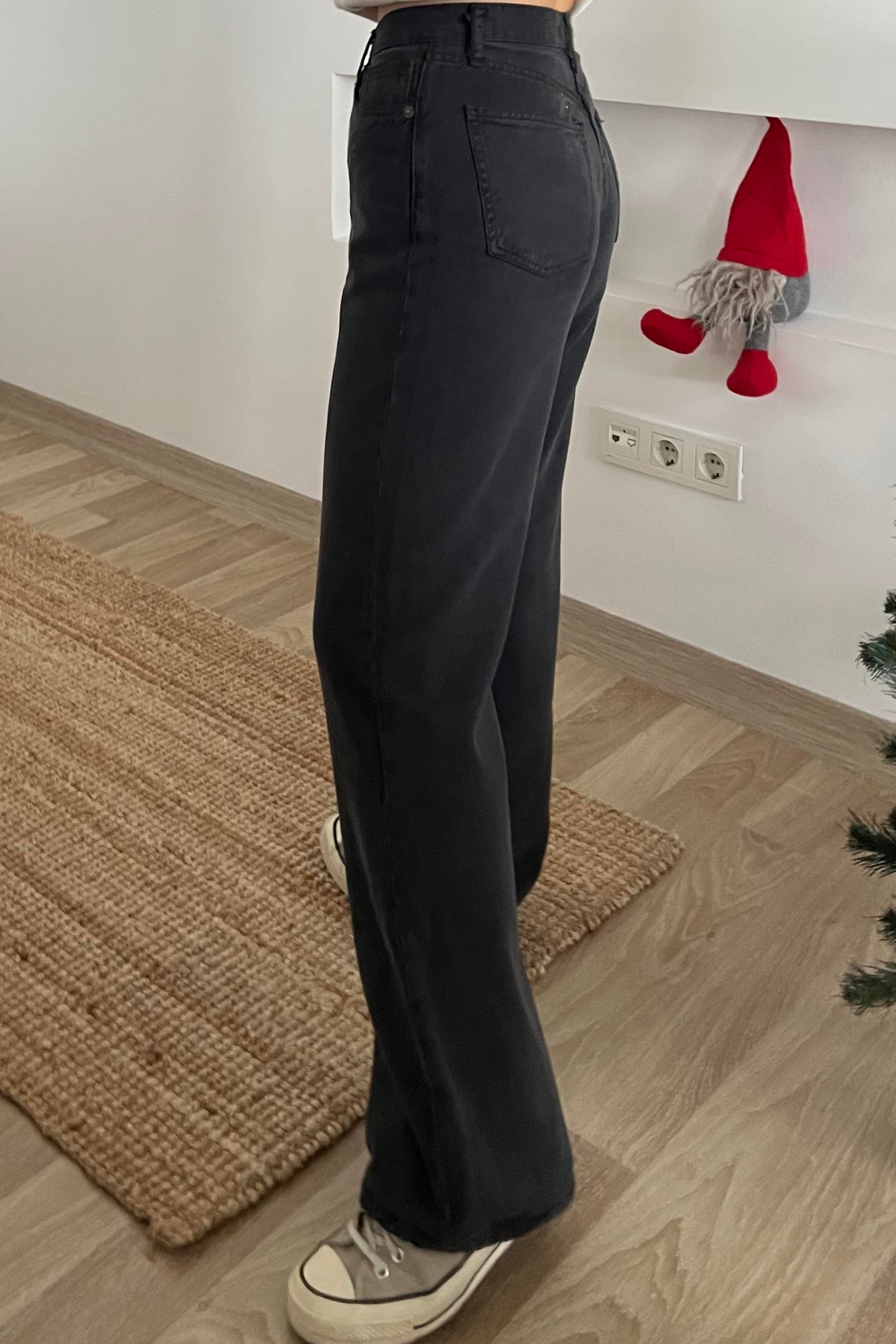 Zr Siyah Yıkamalı Wide Leg Jean uygun fiyatlarda www.butikhola.com adresinde