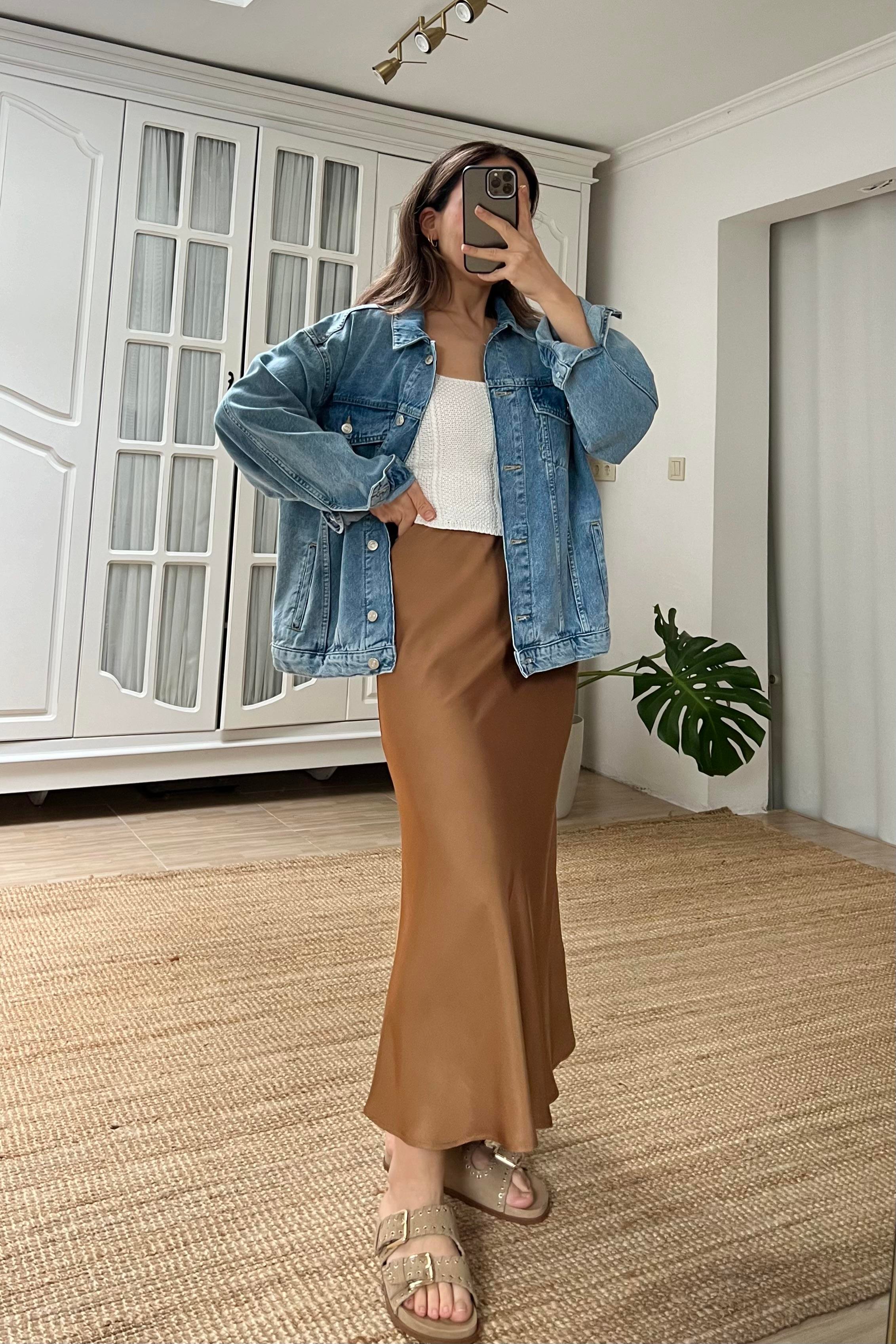 Zr Yıkamalı Kot Ceket uygun fiyatlarda www.butikhola.com adresinde