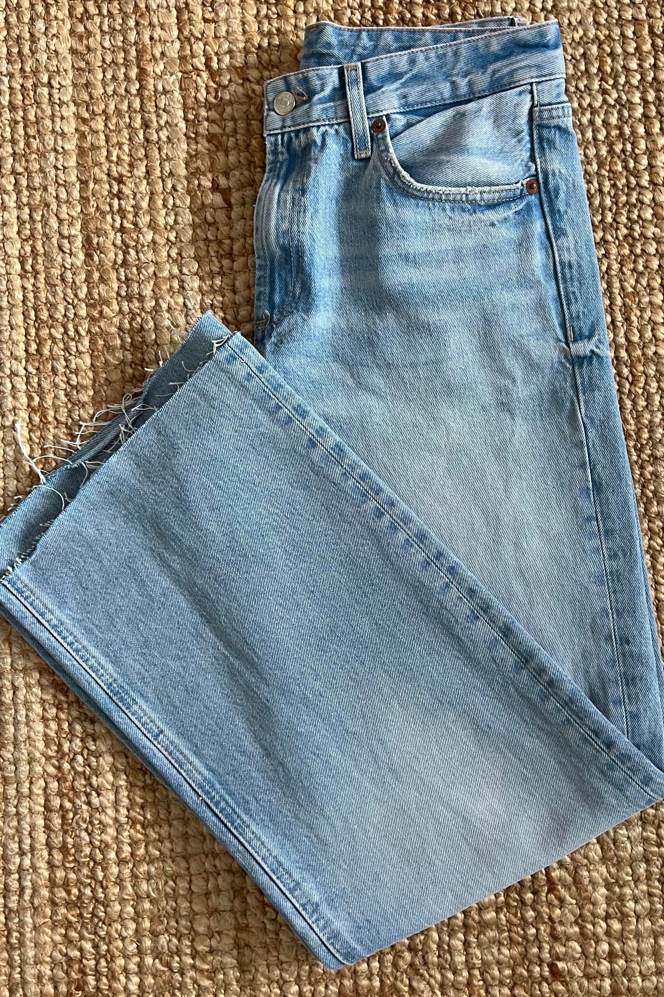 Zr Yıkamalı Straight Fit Kesik Paça Jean  uygun fiyatlarda www.butikhola.com adresinde