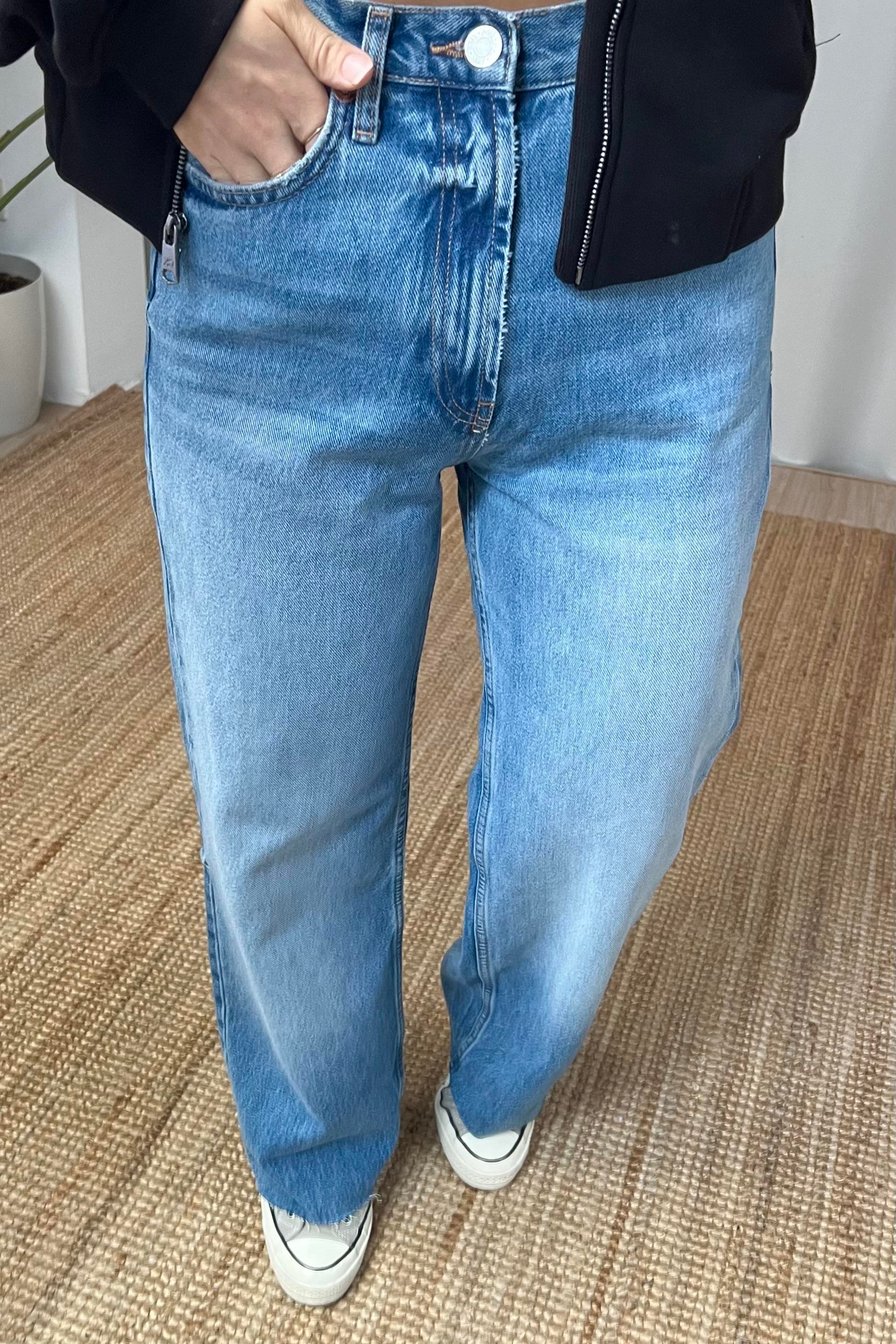 Zr Yüksek Bel Wide Leg Yıkamalı Jean uygun fiyatlarda www.butikhola.com adresinde