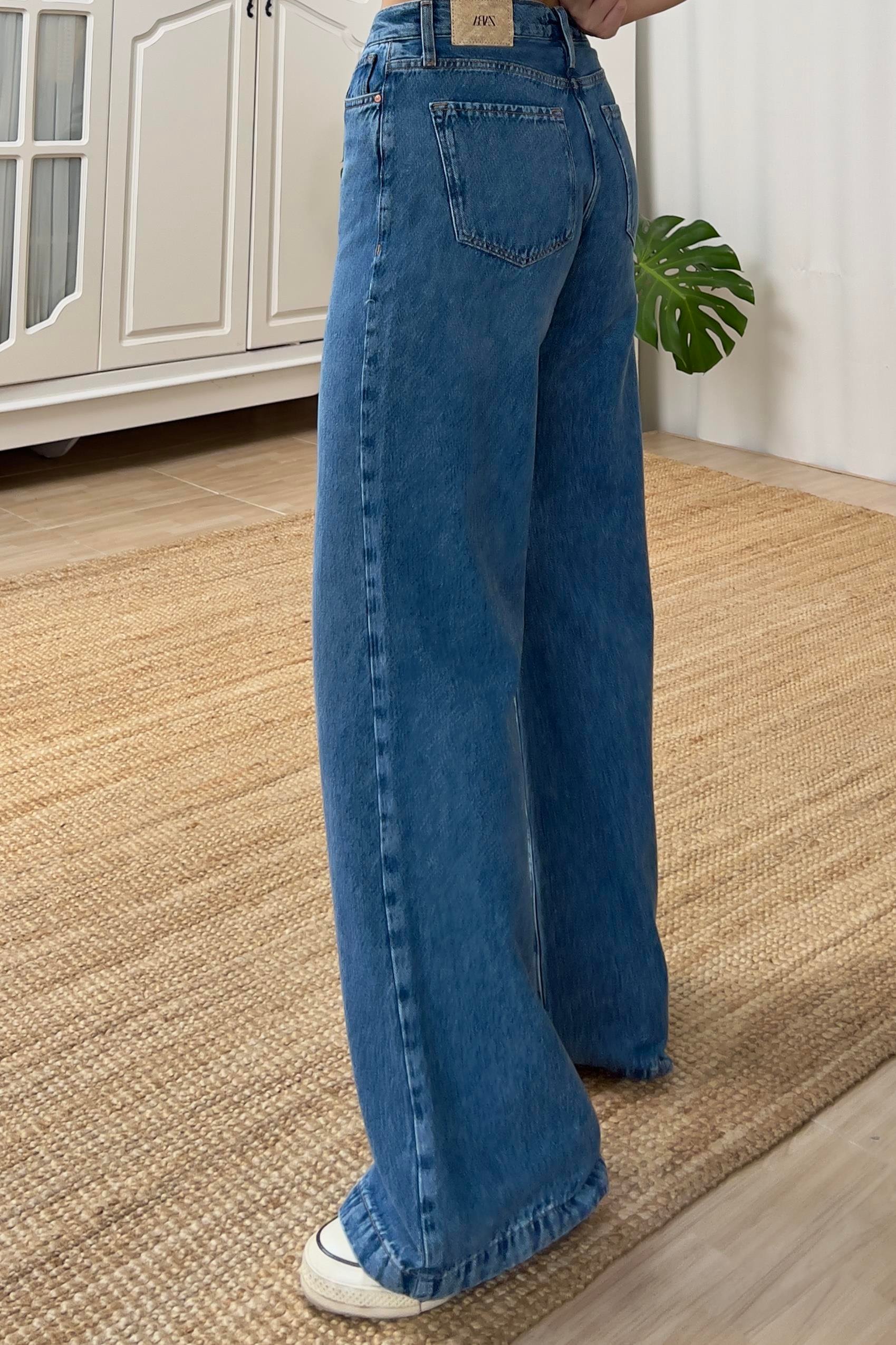 Zr Yüksek Bel Yıkamalı Bol Paça Jean uygun fiyatlarda www.butikhola.com adresinde