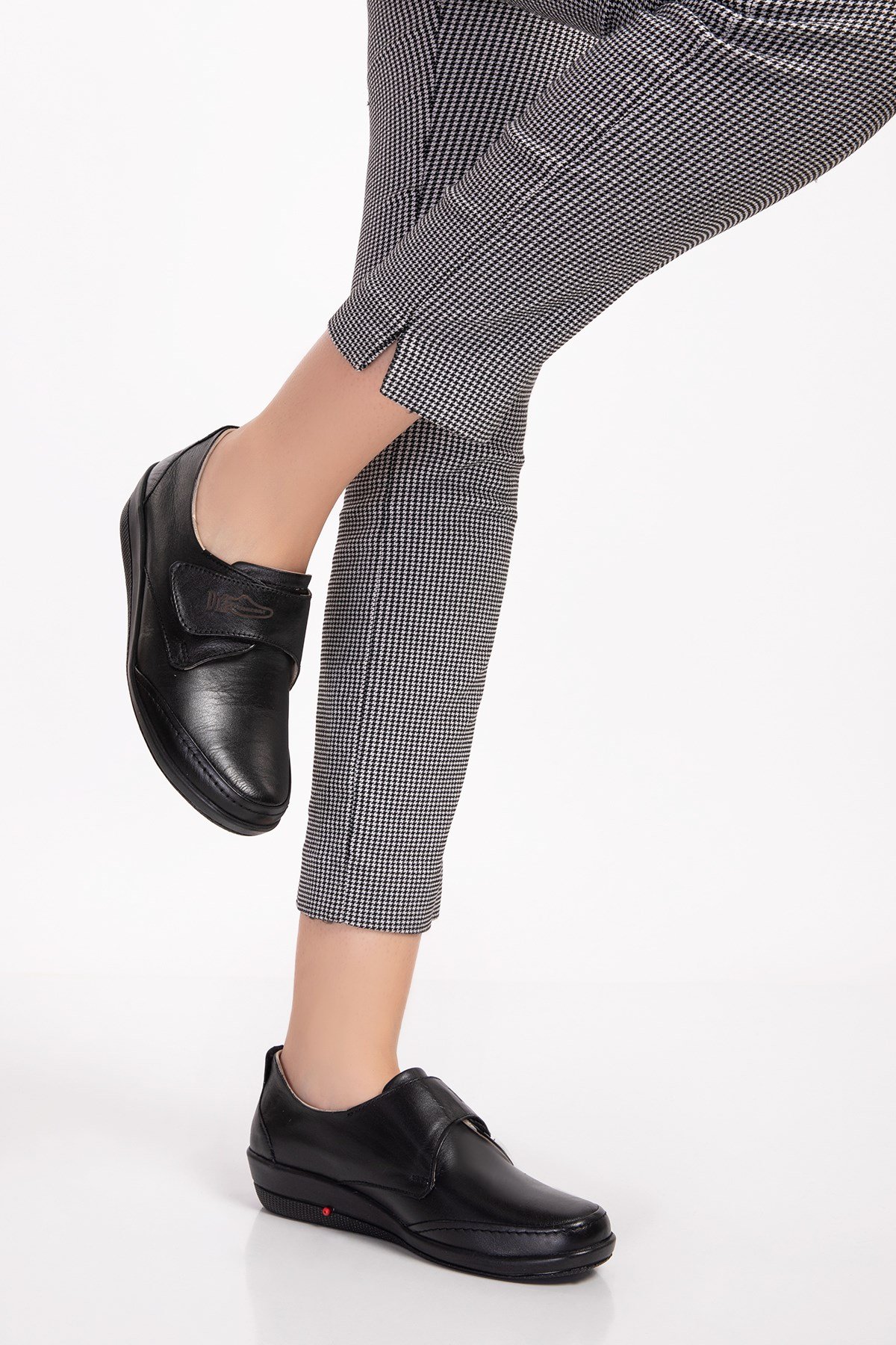 Black Diabetic Orthopedic Womens Walking Shoes