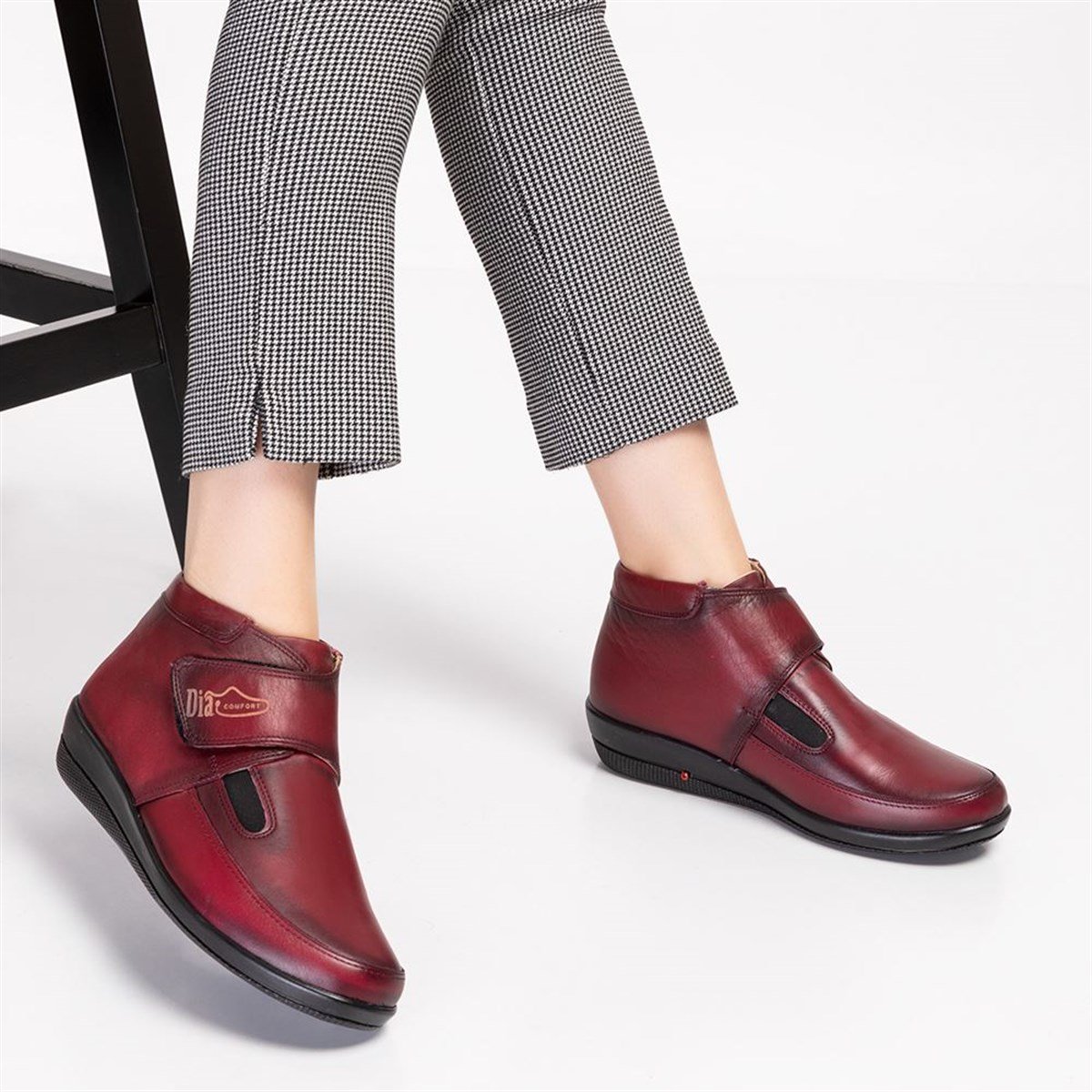 Burgundy Diabetic Orthopedic For Women Casual Shoes