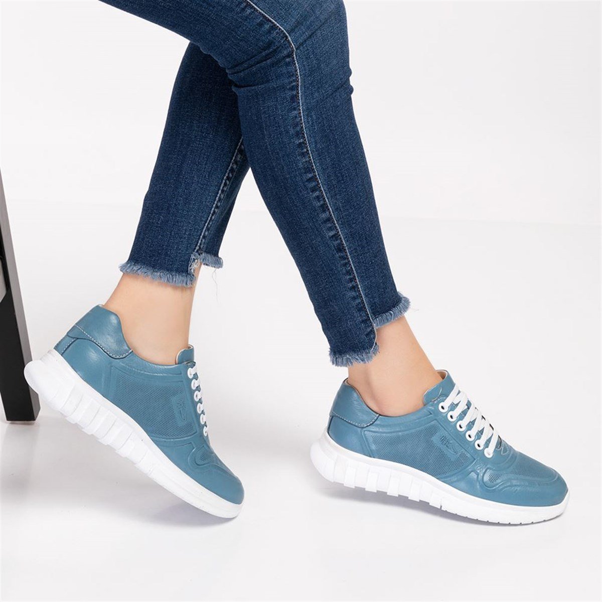 Turquoise Diabetic Orthopedic For Women Sport Shoes