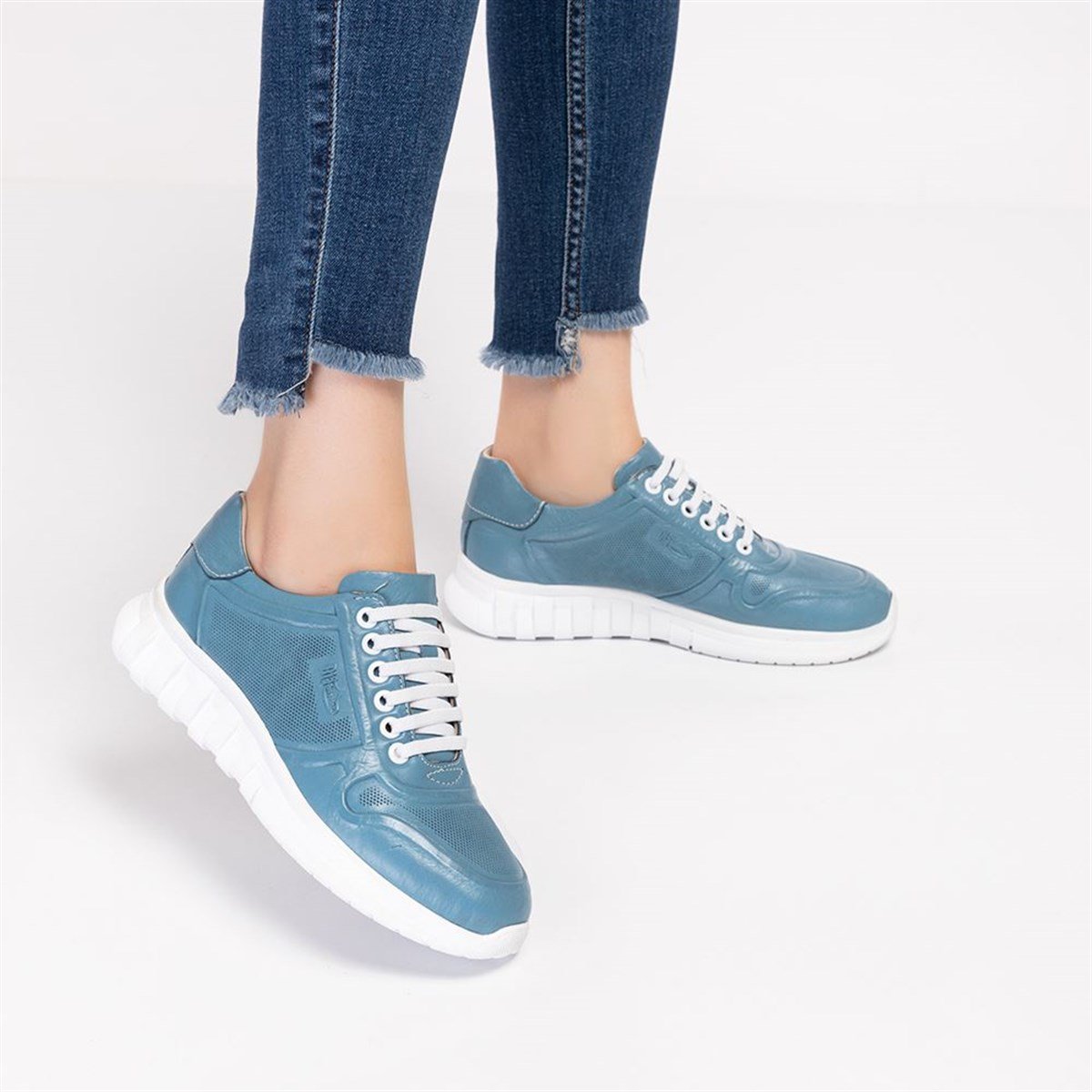 Turquoise Diabetic Orthopedic For Women Sport Shoes