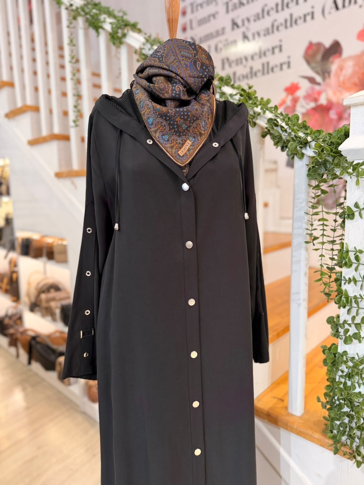 1705  SİYAH KAP ORHAN STORE