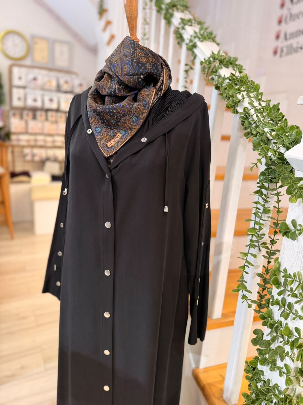 1705  SİYAH KAP ORHAN STORE