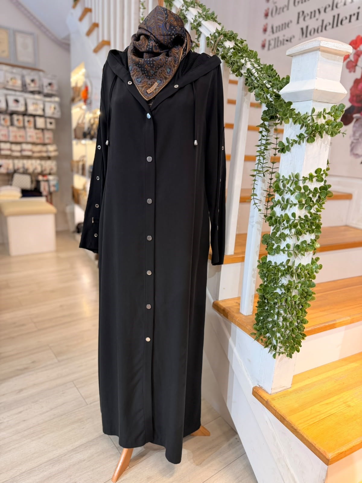 1705  SİYAH KAP ORHAN STORE