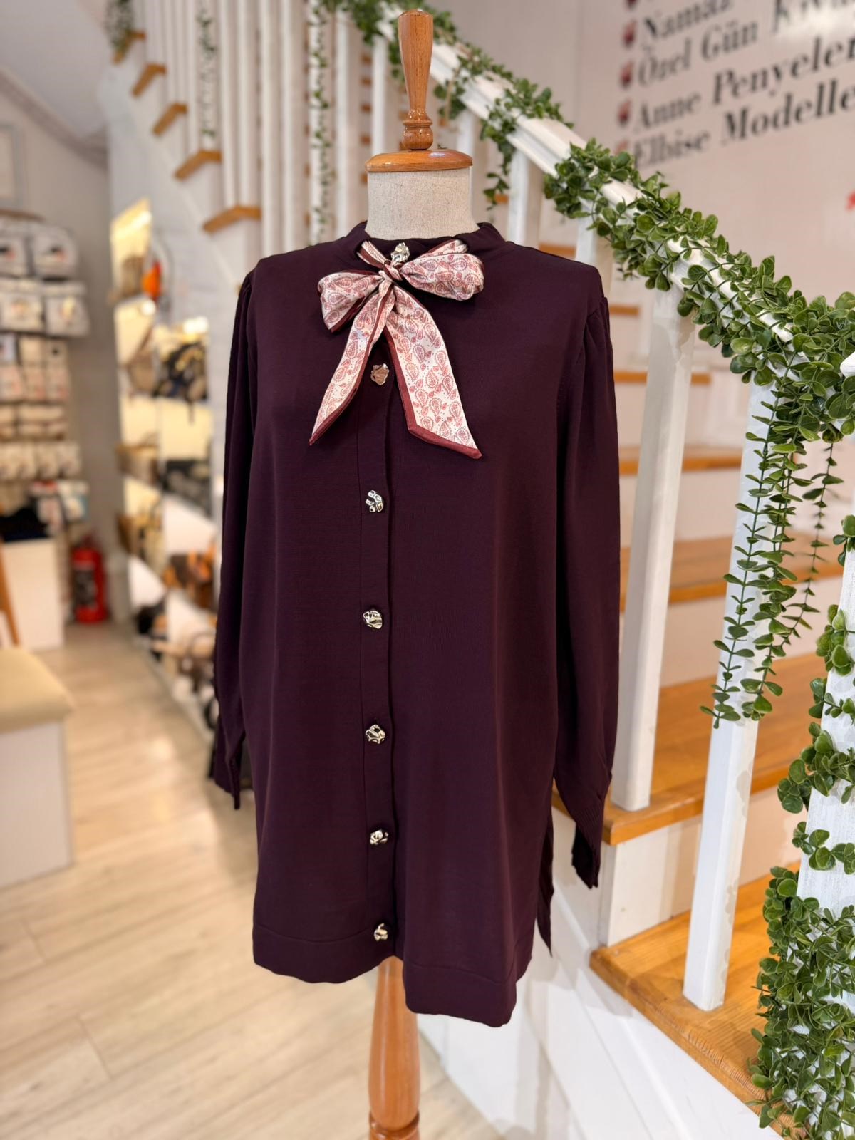 26099 KAHVE TRİKO HIRKA