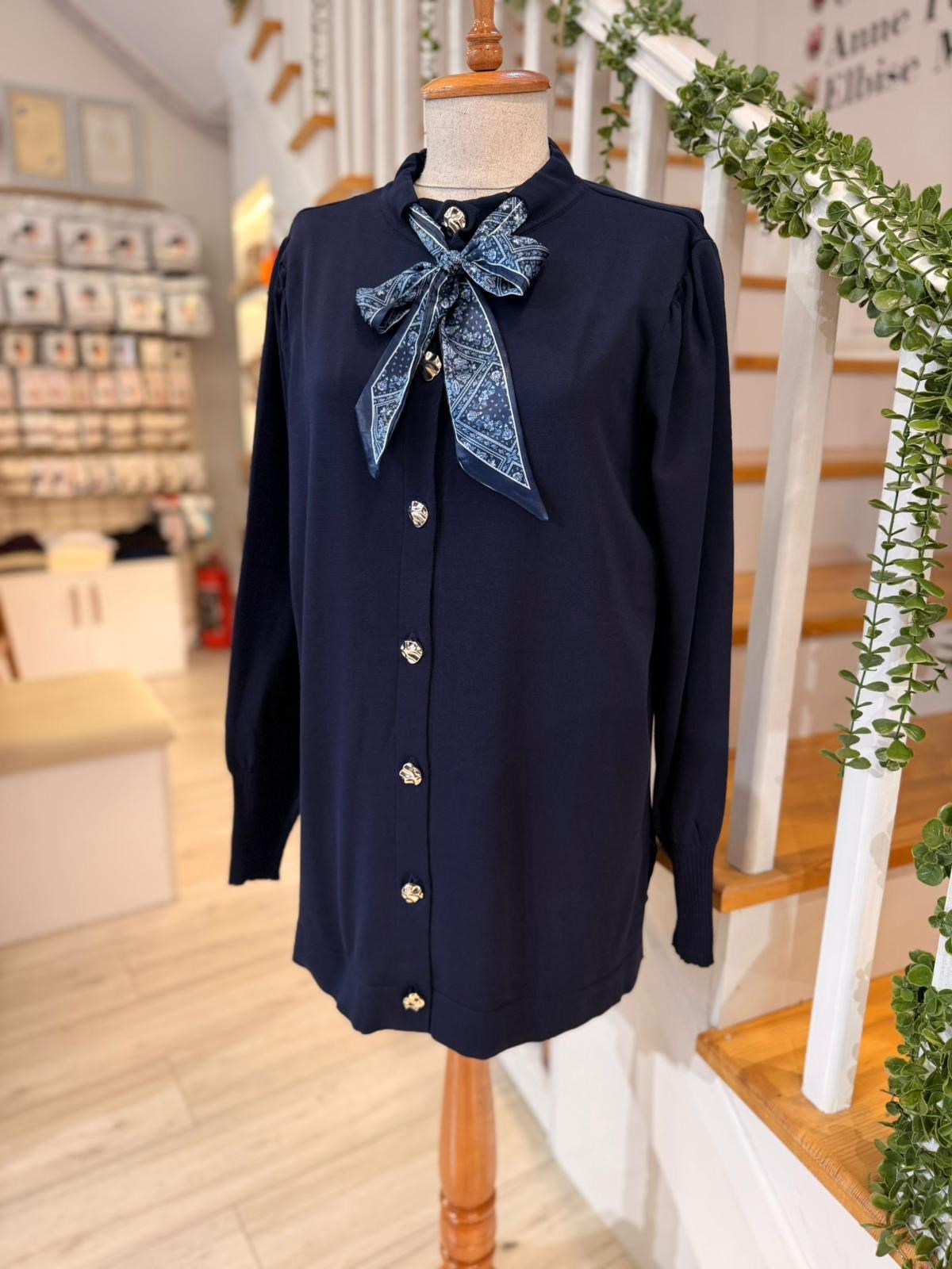 26099 LACİVERT TRİKO HIRKA