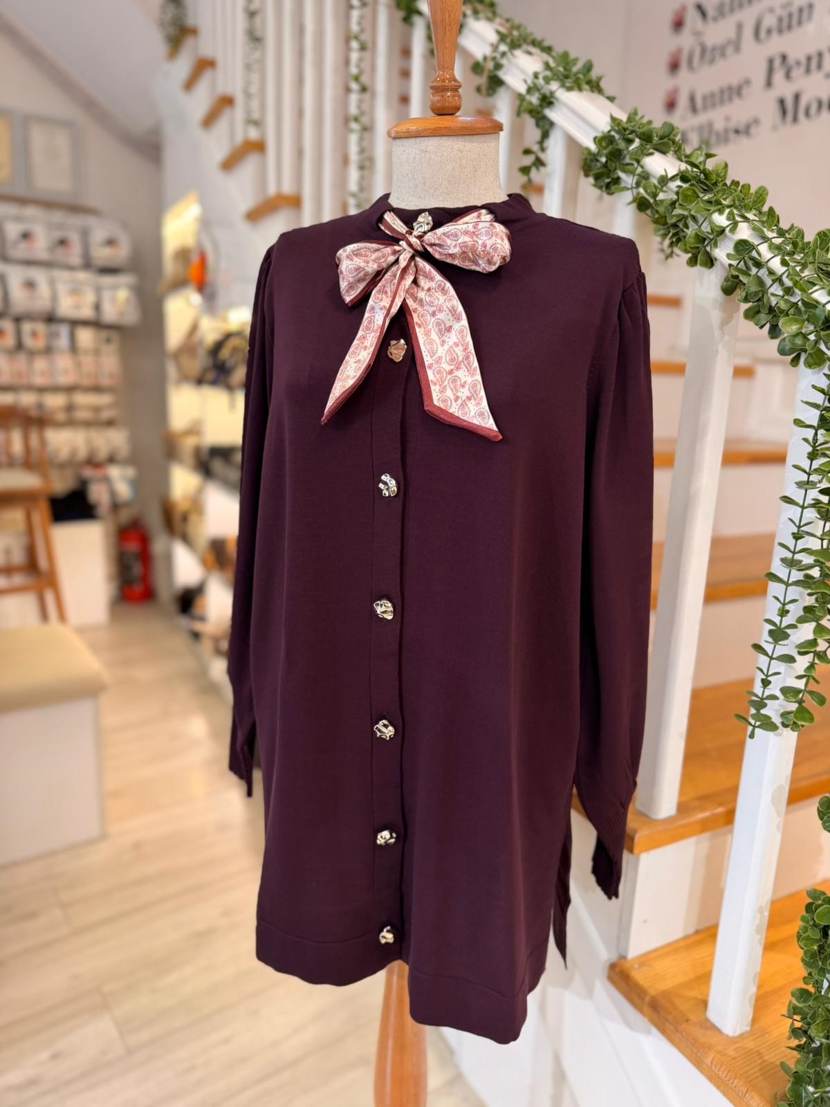 26099 MÜRDÜM TRİKO HIRKA