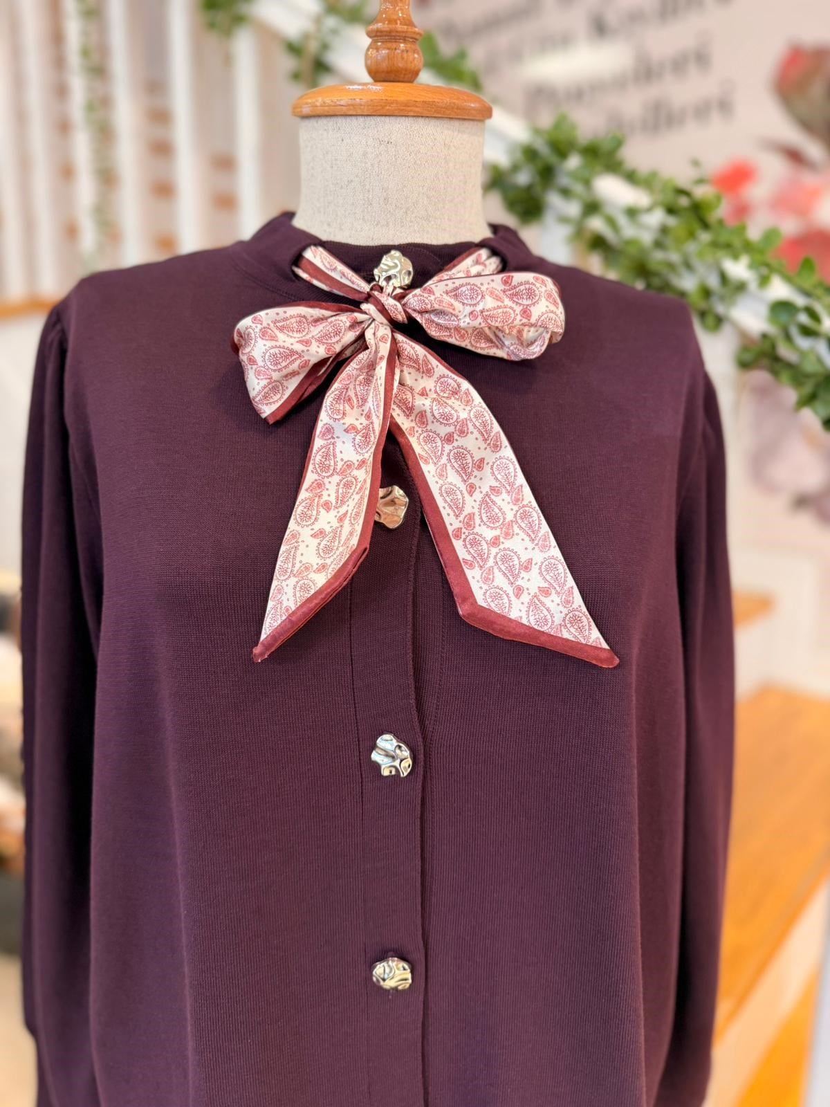 26099 MÜRDÜM TRİKO HIRKA