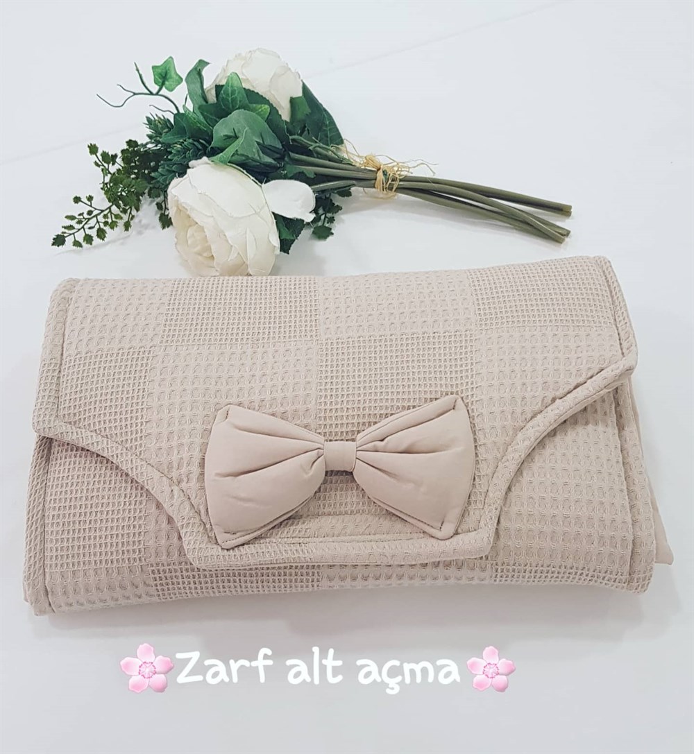 BEJ PİKE ZARF AÇMA MİNDERİ