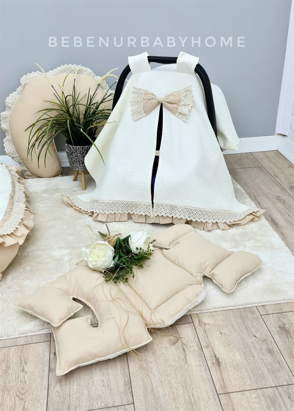 KREM VE BEJ KOMBİNLİ DANTELLİ FIRFIRLI  BABYNEST 8 Lİ SET 