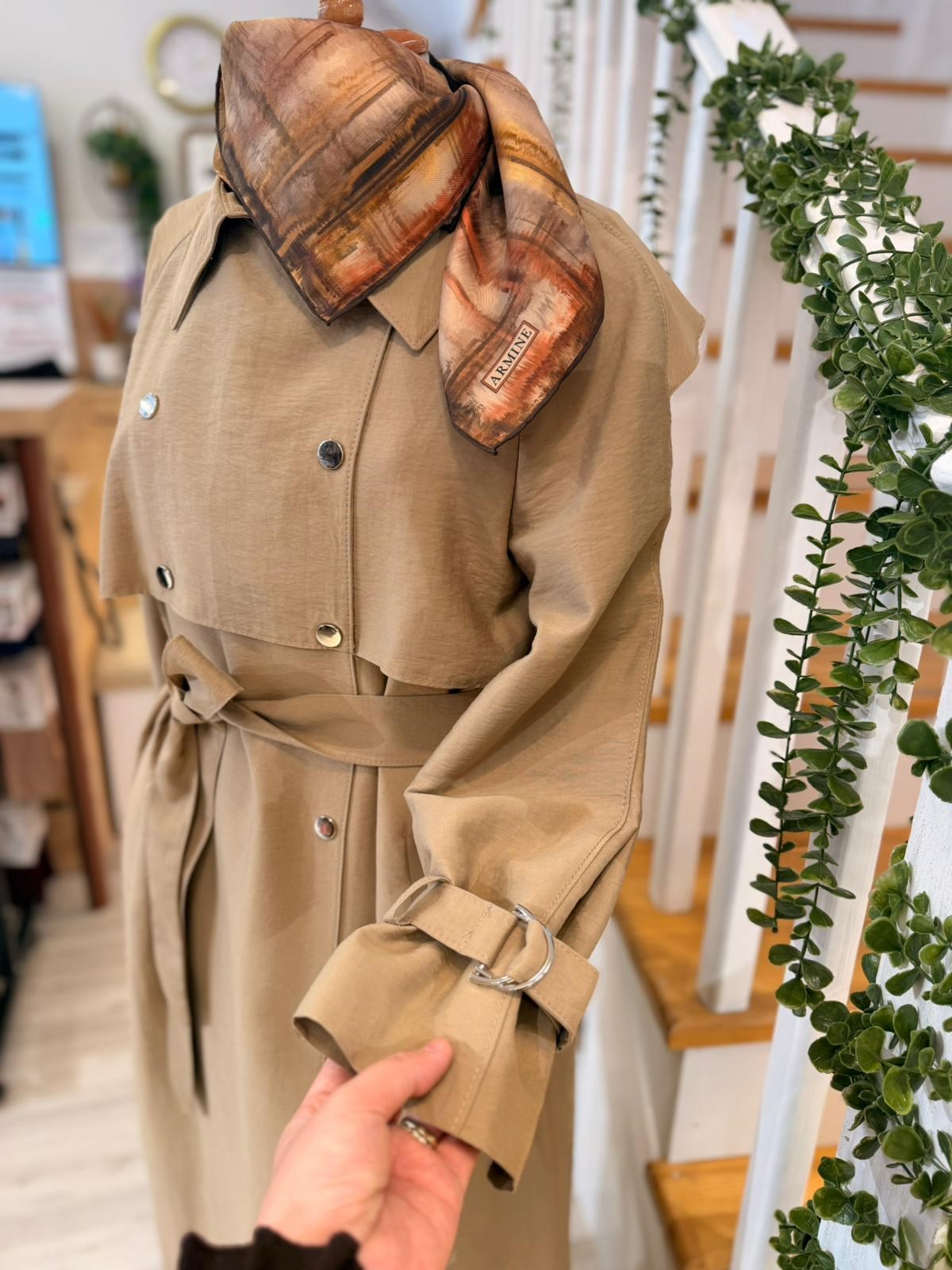 W27803 CAMEL TRENCH
