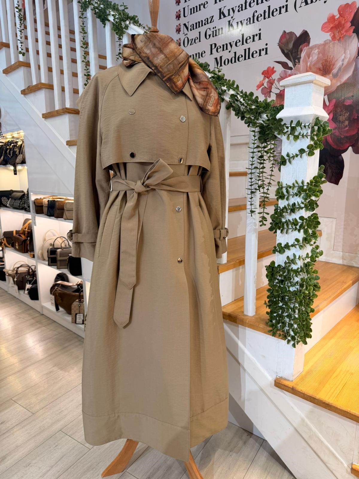 W27803 CAMEL TRENCH