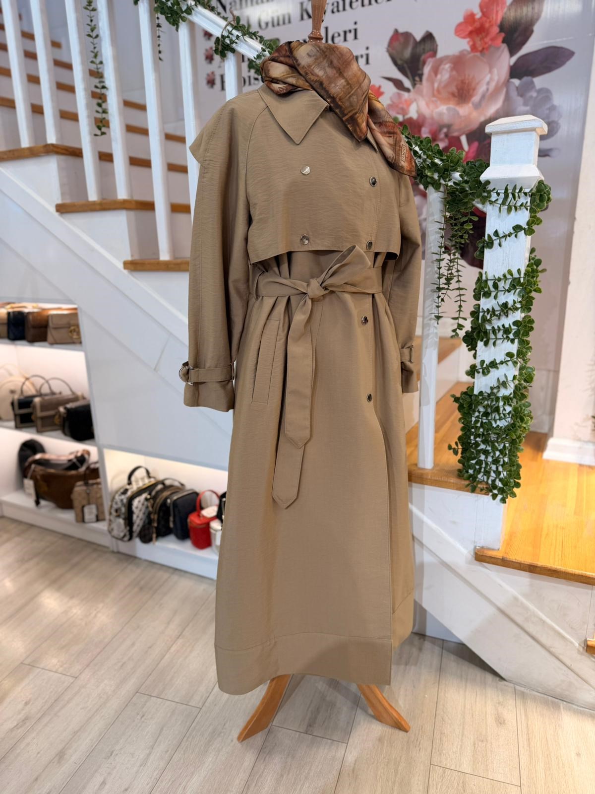 W27803 CAMEL TRENCH