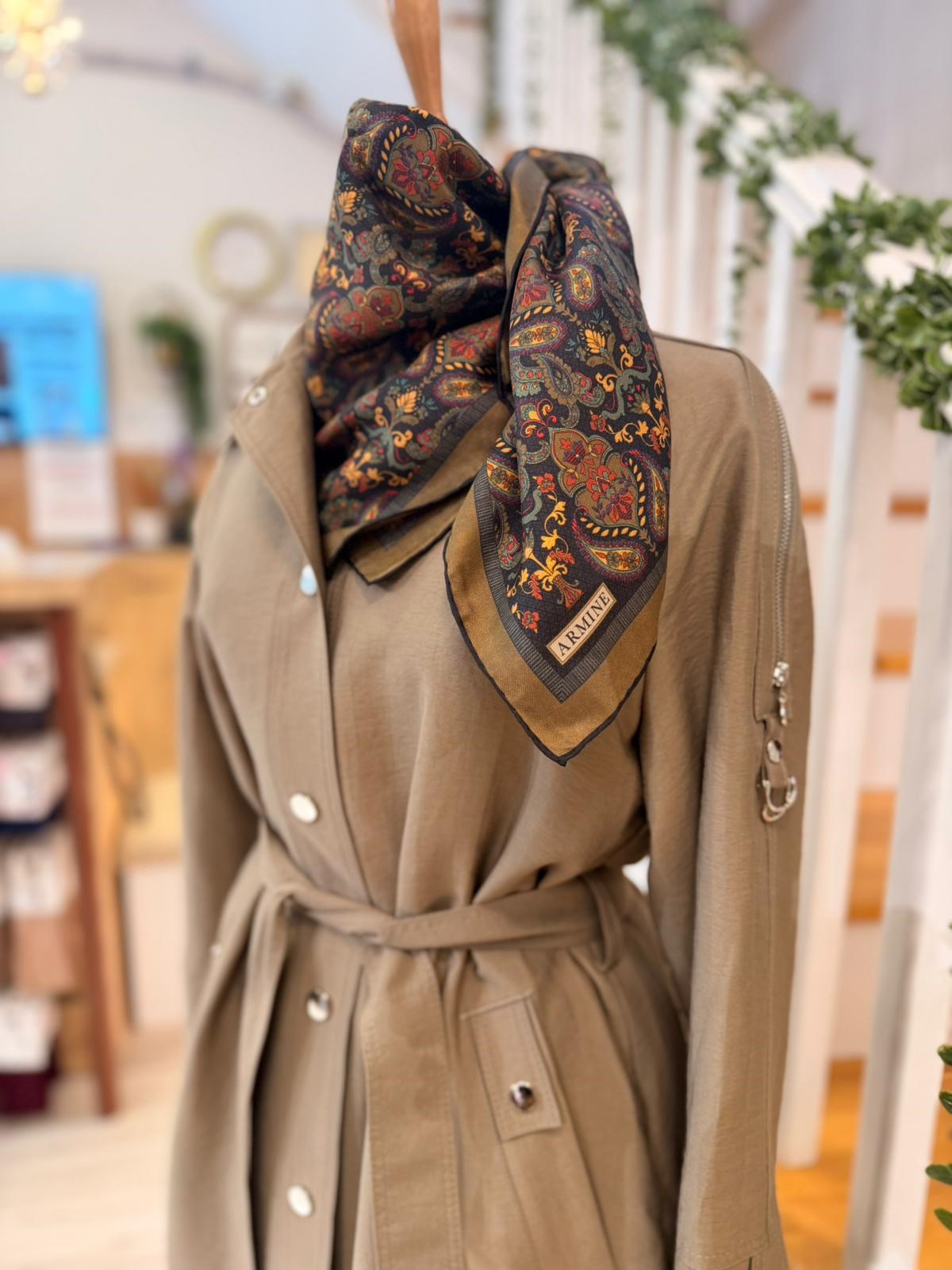W27845  CAMEL TRENCH