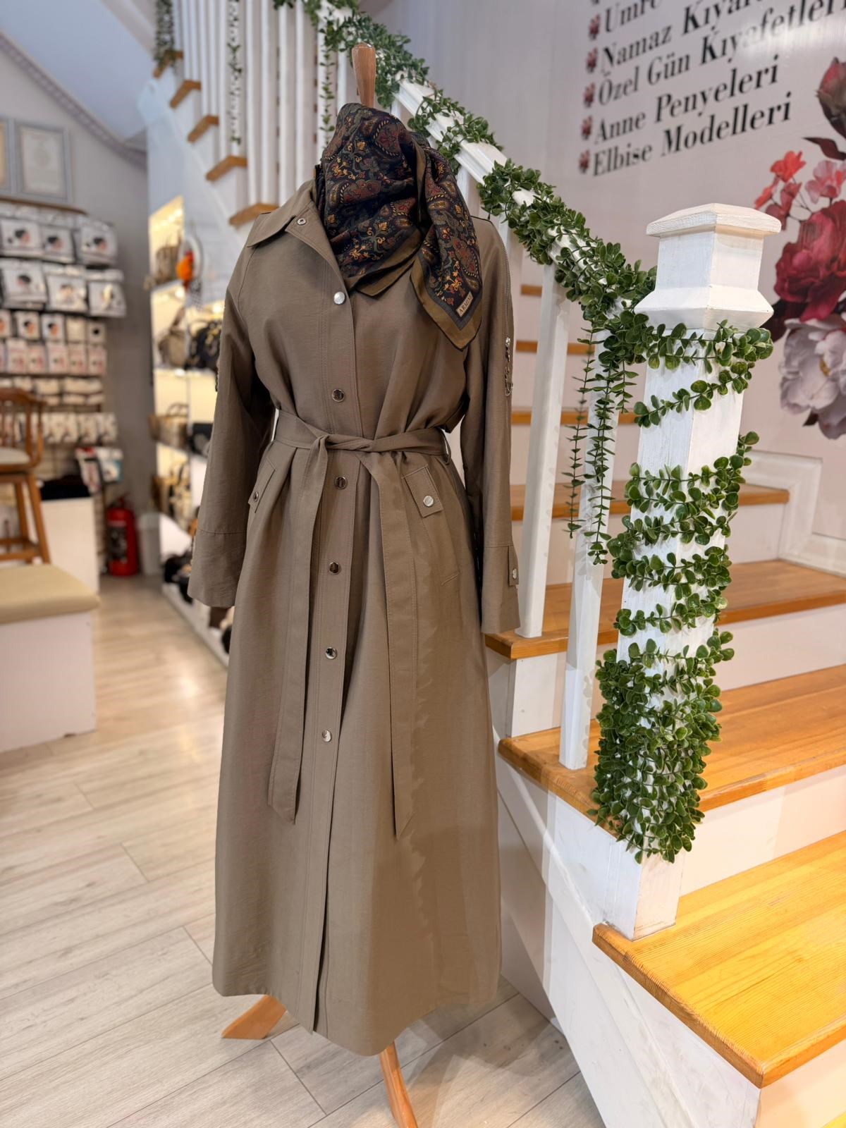 W27845  CAMEL TRENCH