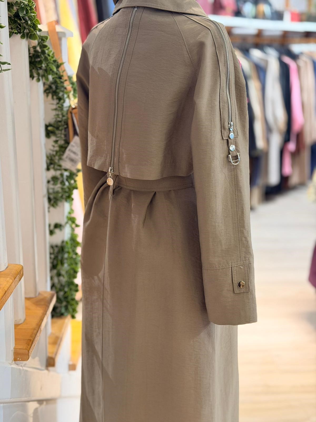 W27845  CAMEL TRENCH