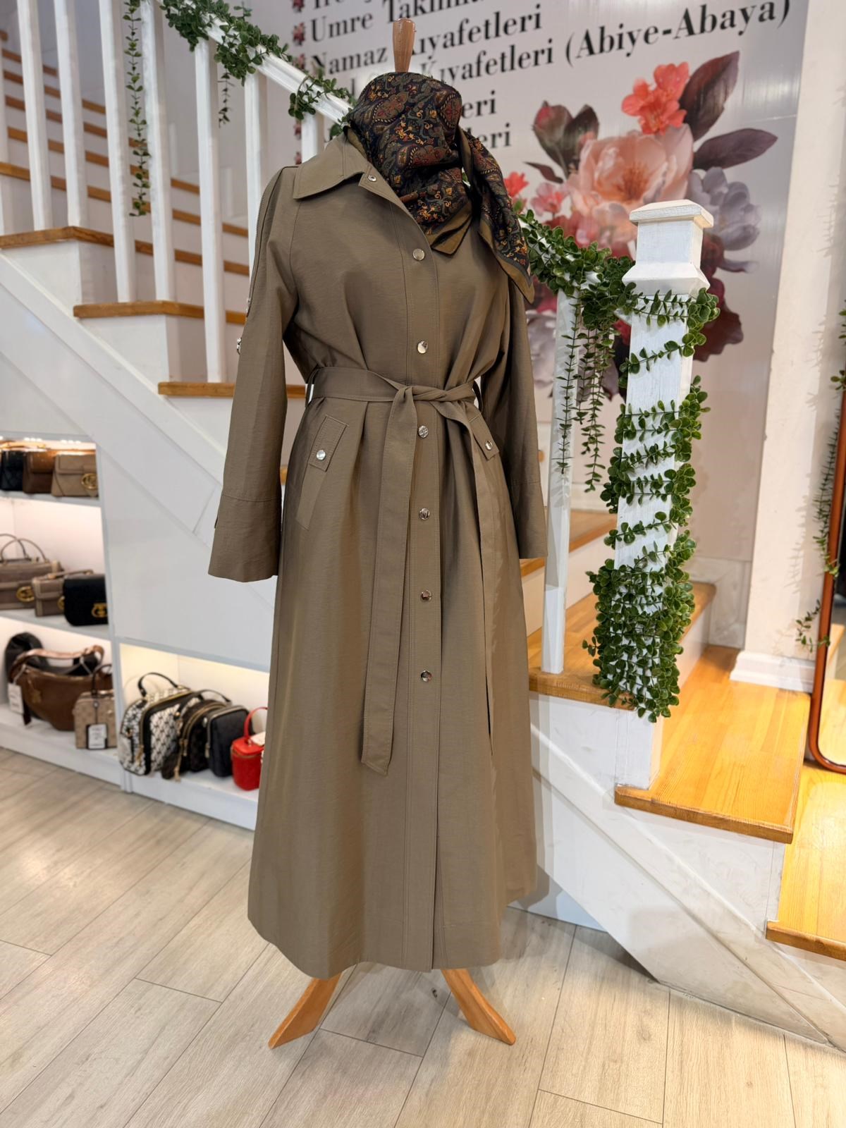 W27845  CAMEL TRENCH