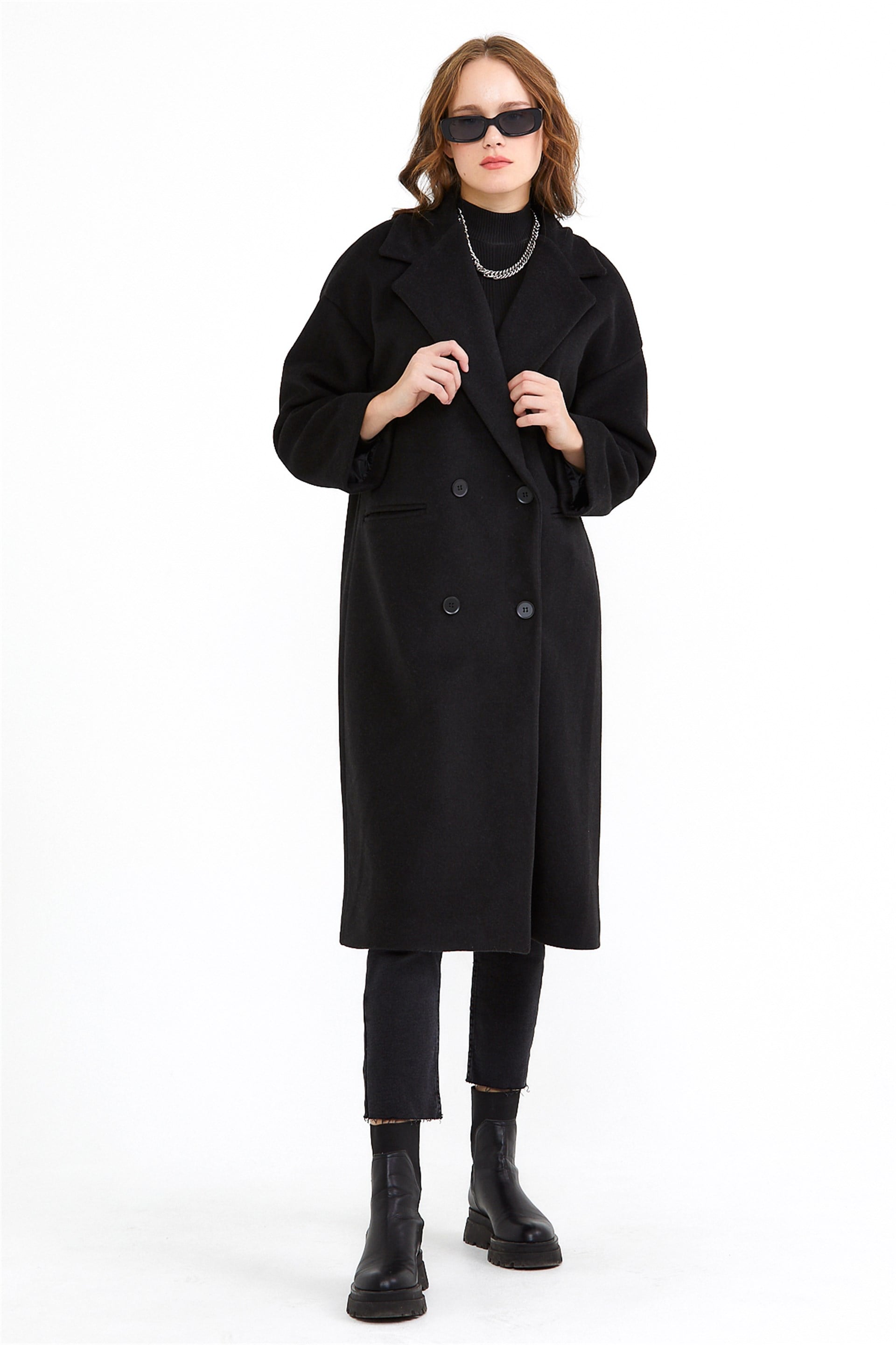 Oversize Siyah Yün Kaban