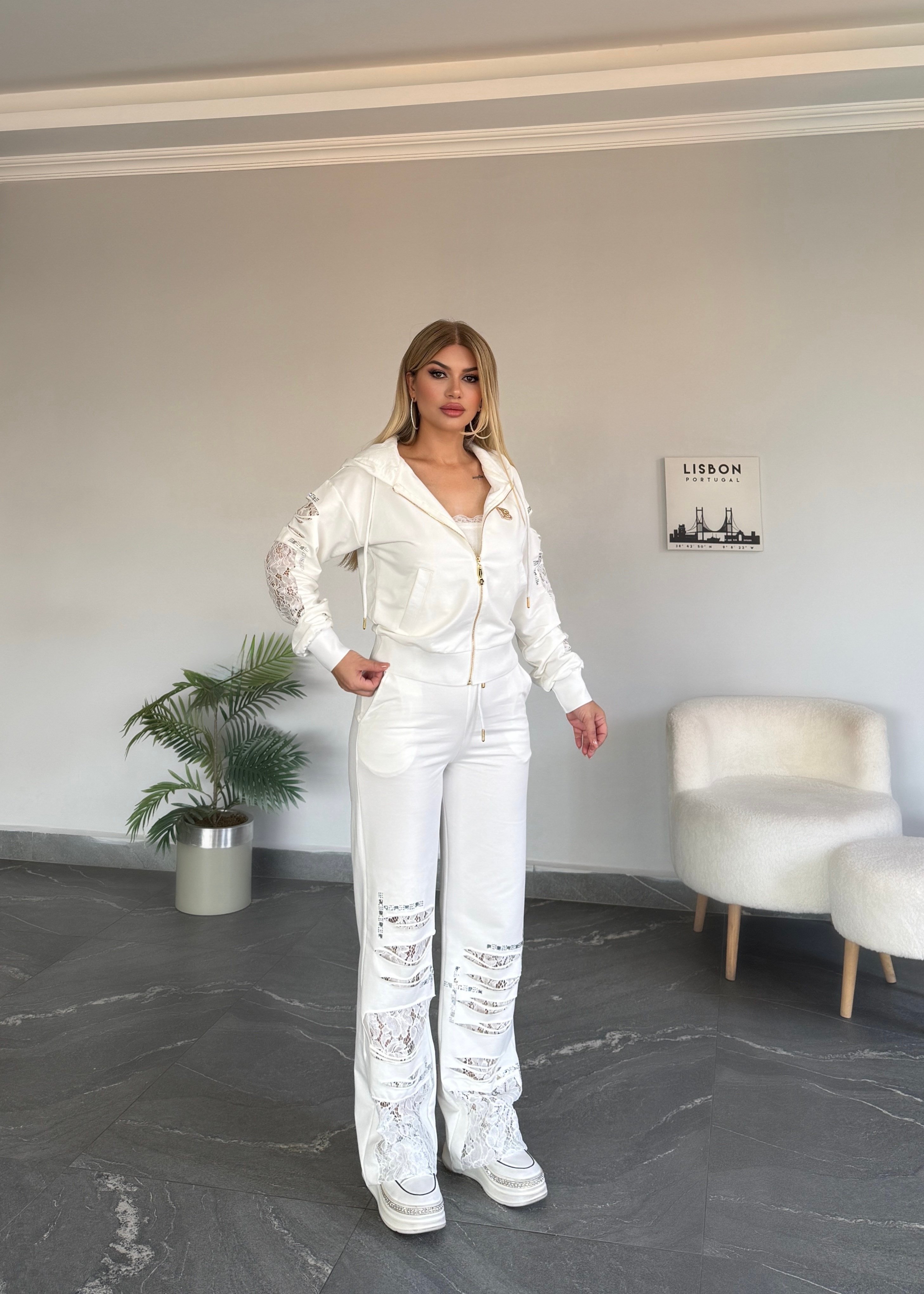 BB Dantelli Taşlı takım beyaz 