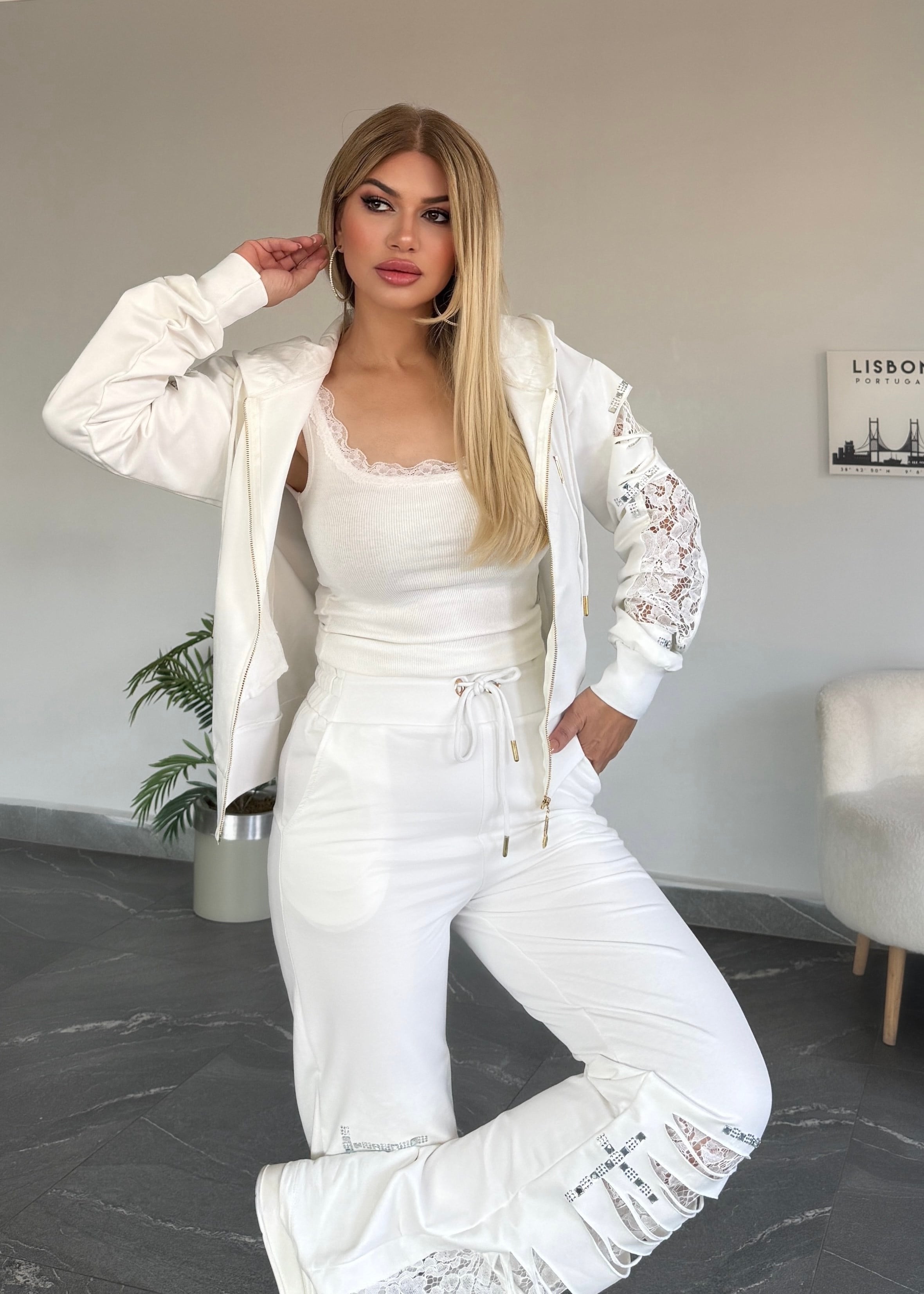 BB Dantelli Taşlı takım beyaz 