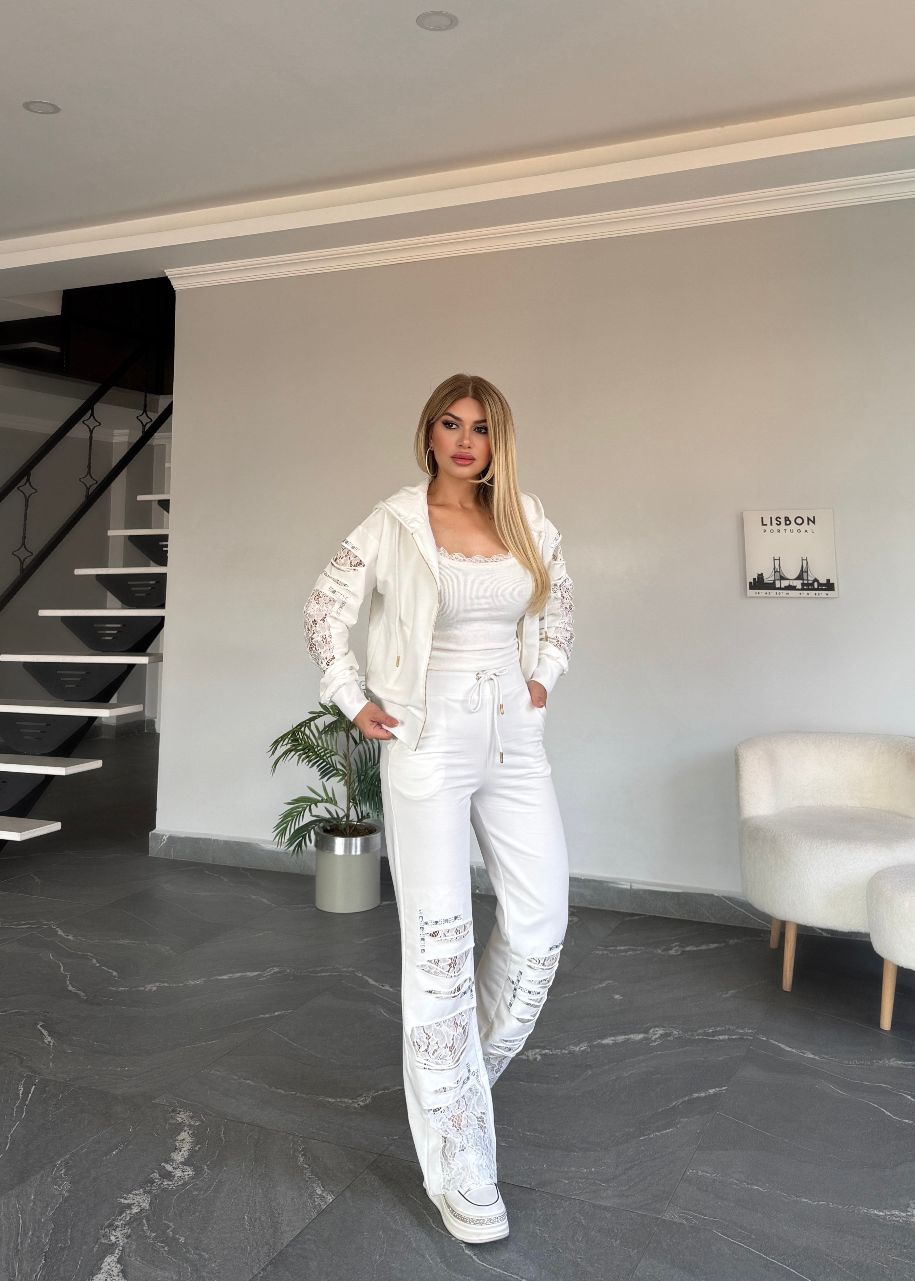 BB Dantelli Taşlı takım beyaz 