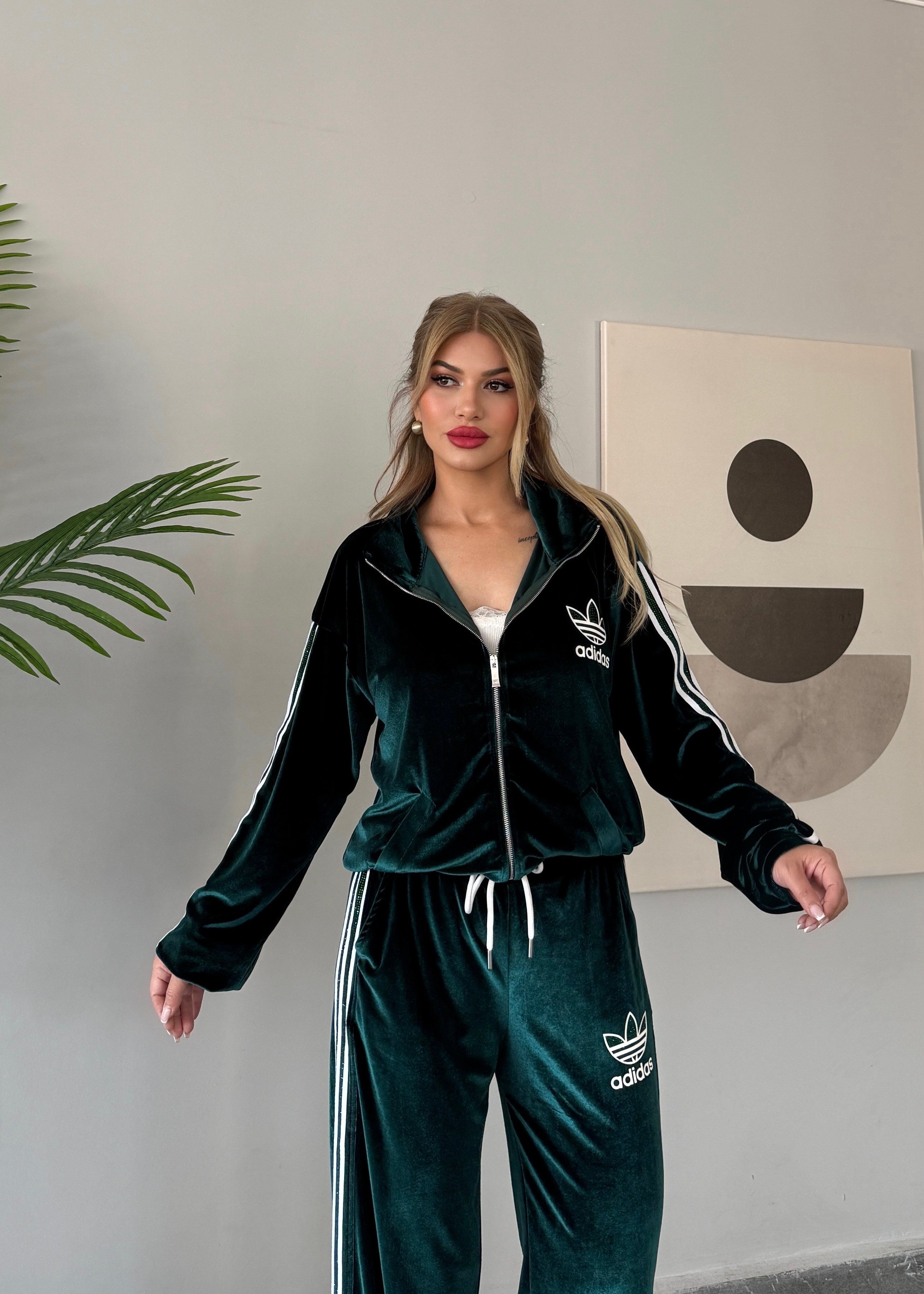 BB Kadife Taşlı Takım Yeşil 