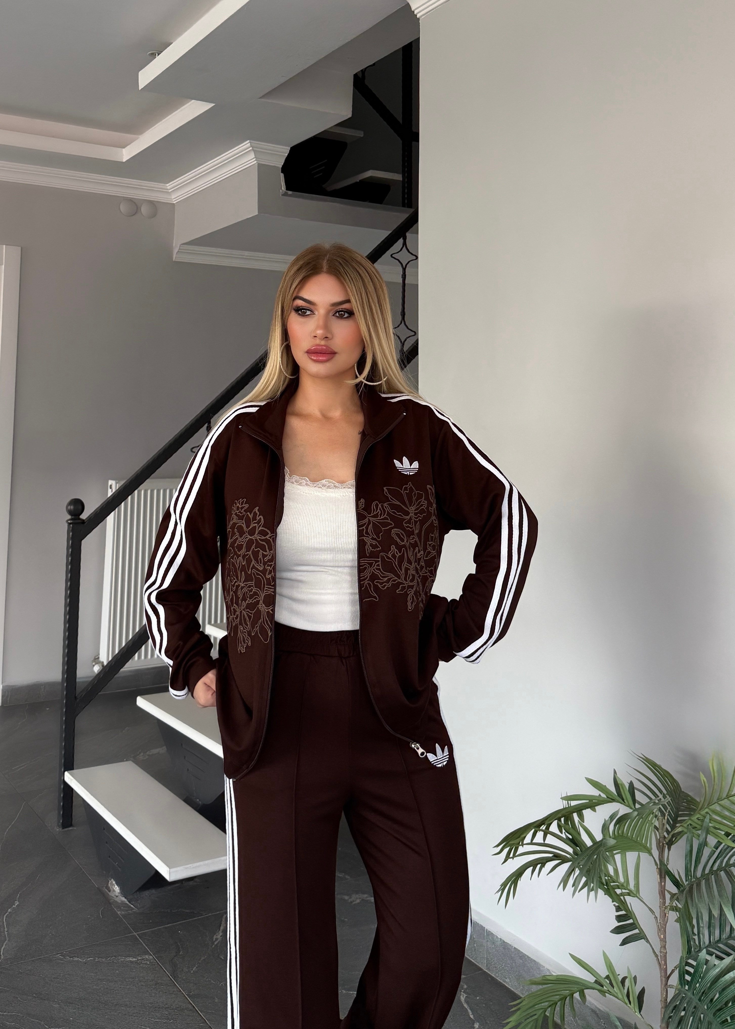BB Nakışlı takım kahverengi 