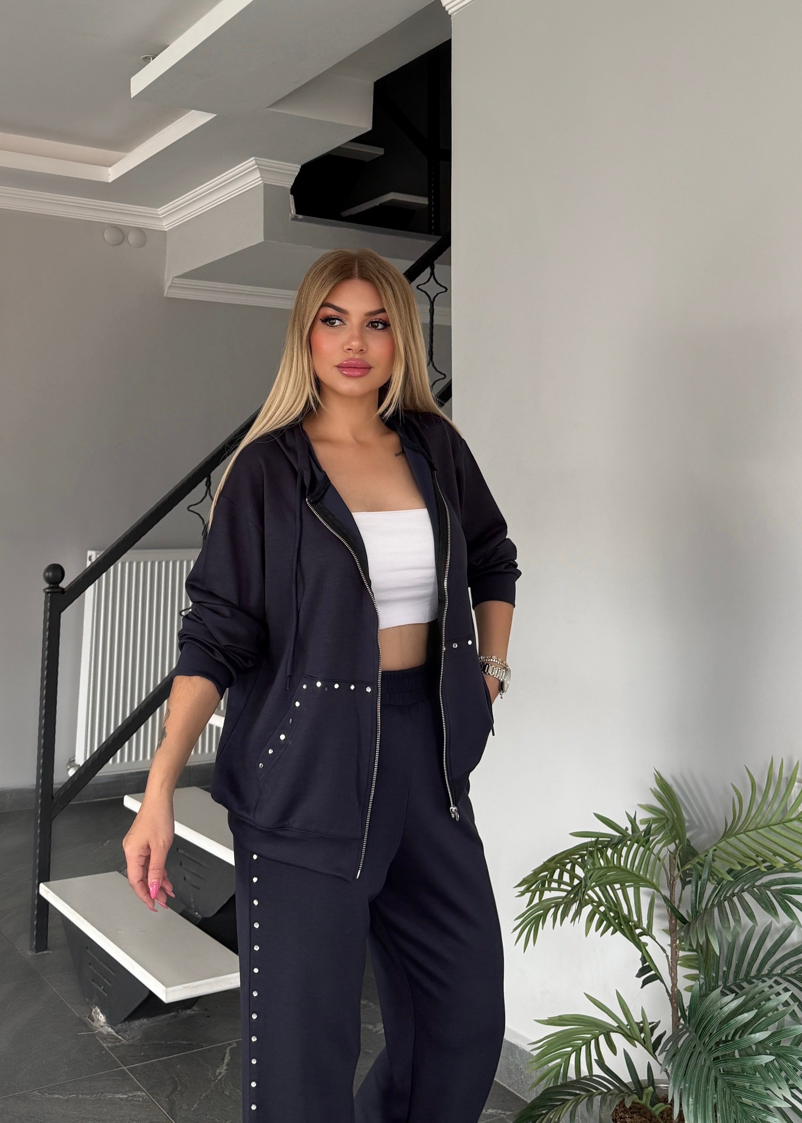 BB Sıra taşlı takım füme 