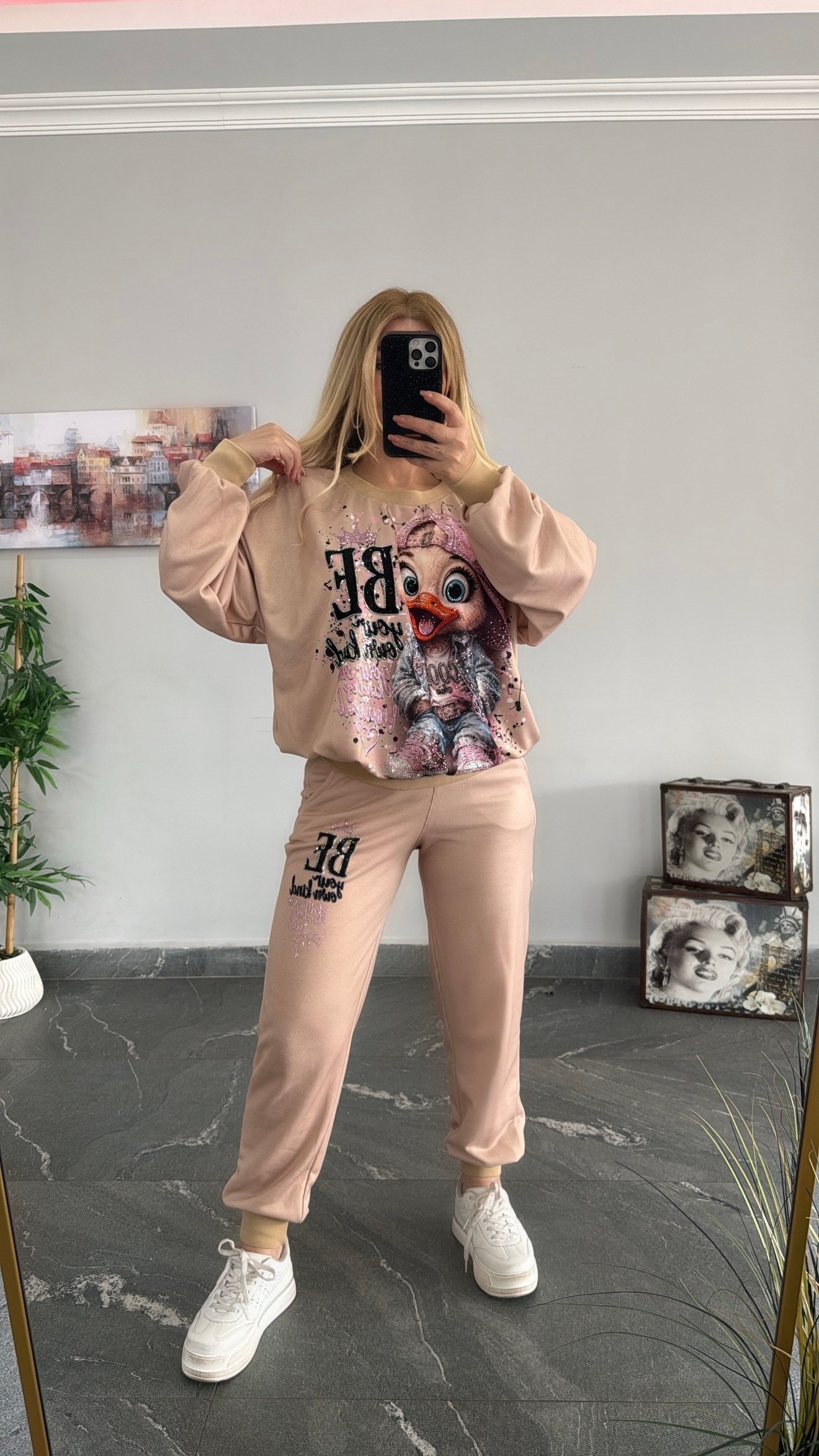 Be your takım nude  