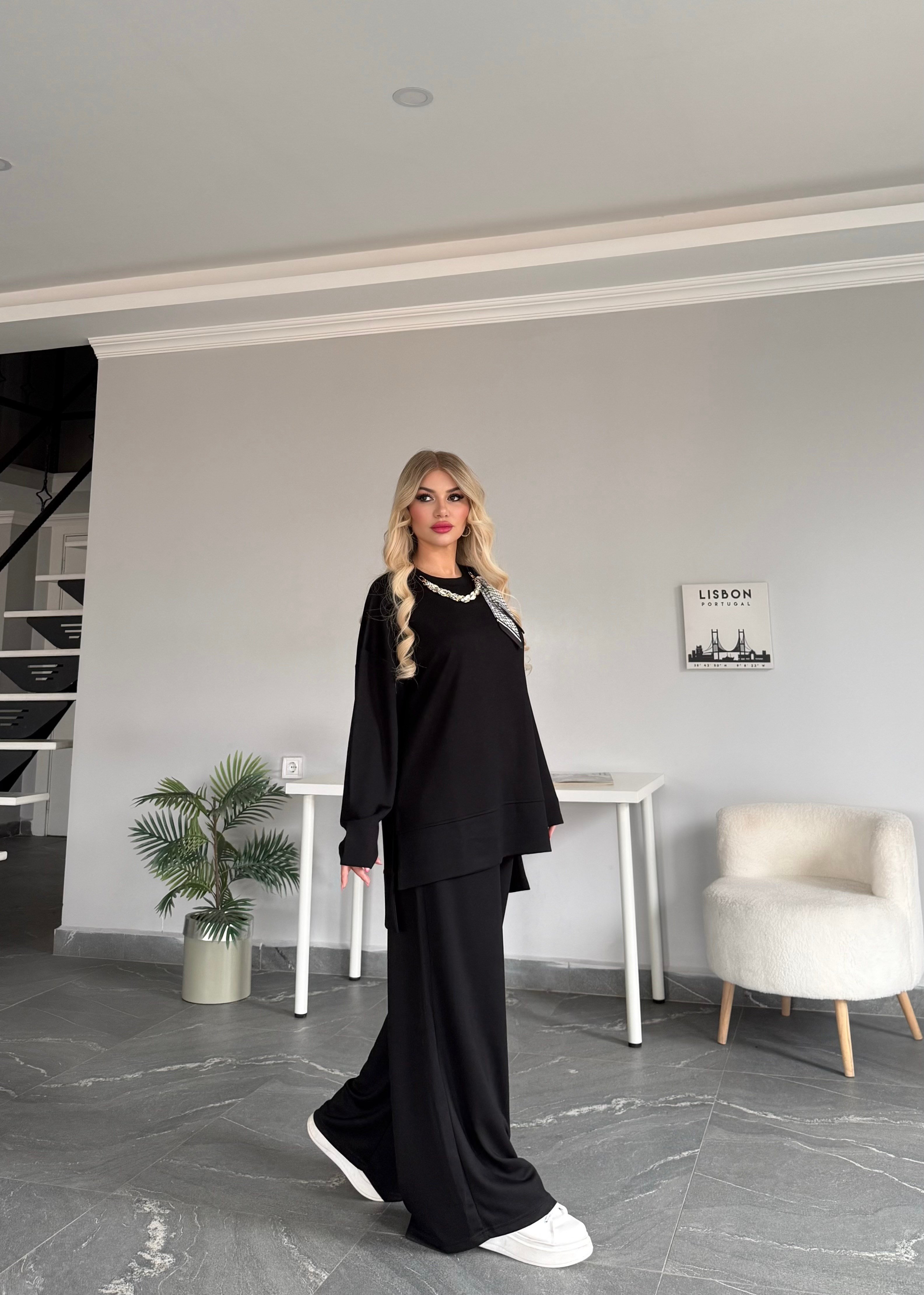 Fularlı takım siyah 