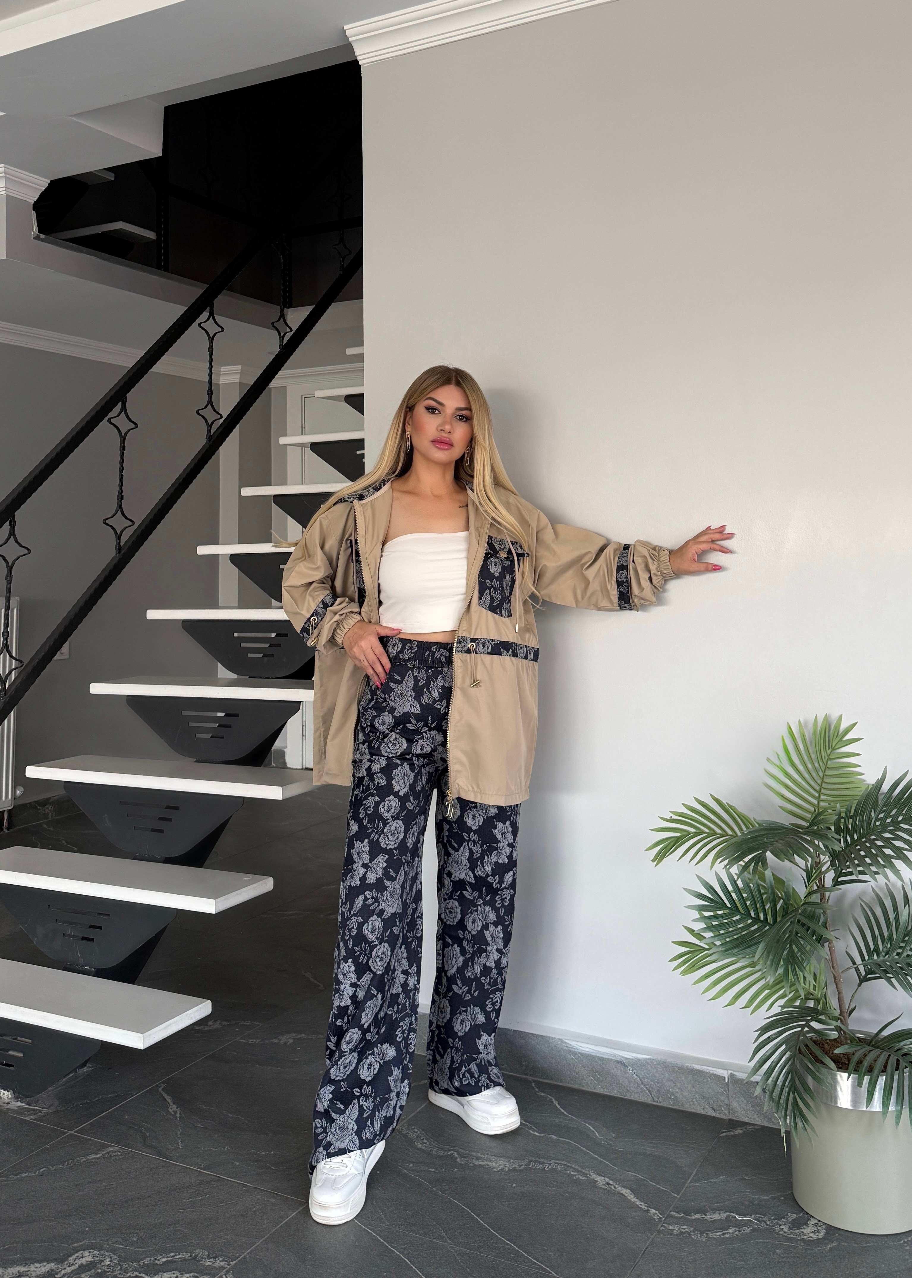 Garni detaylı lüx takım nude 